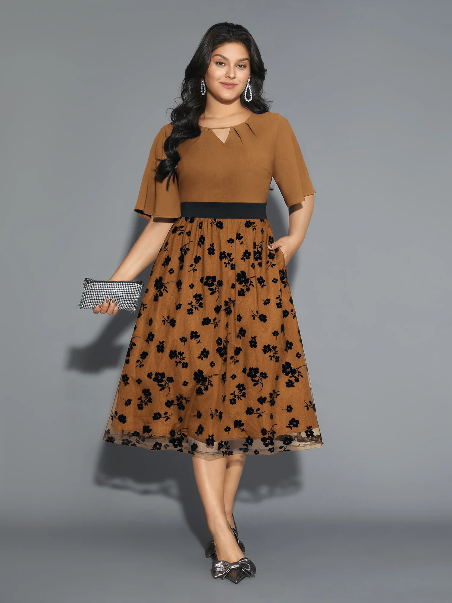 Floral Embroidered Mesh keyhole Dress - Image 11