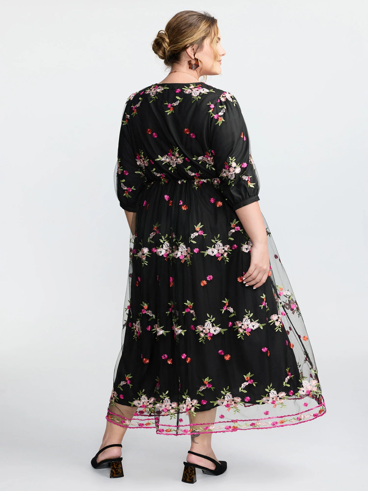 Floral Embroidered Mesh Lined Party Dress - Image 4