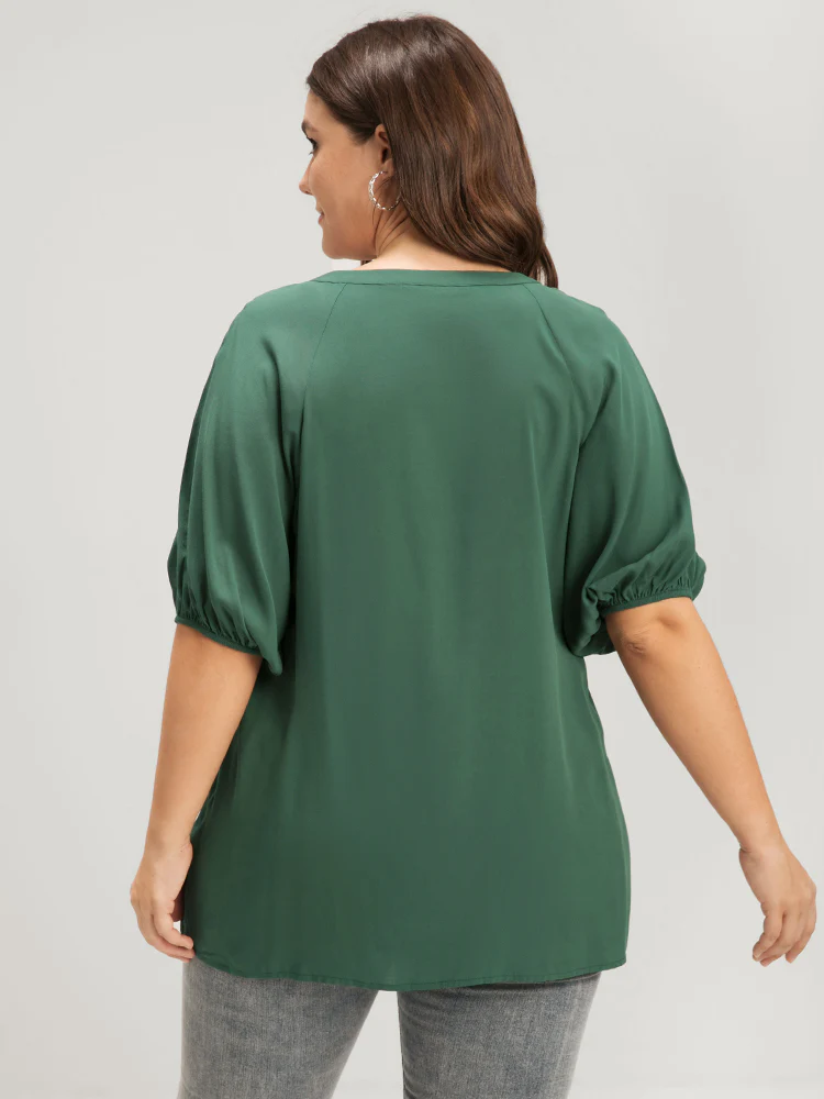 Floral Embroidered Puff Sleeve V Neck Blouse - Image 4