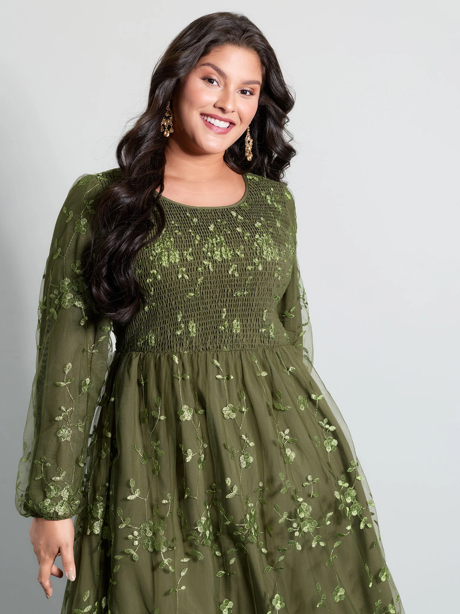 Floral Embroidered Shirred Lined Midi Dress - Image 2