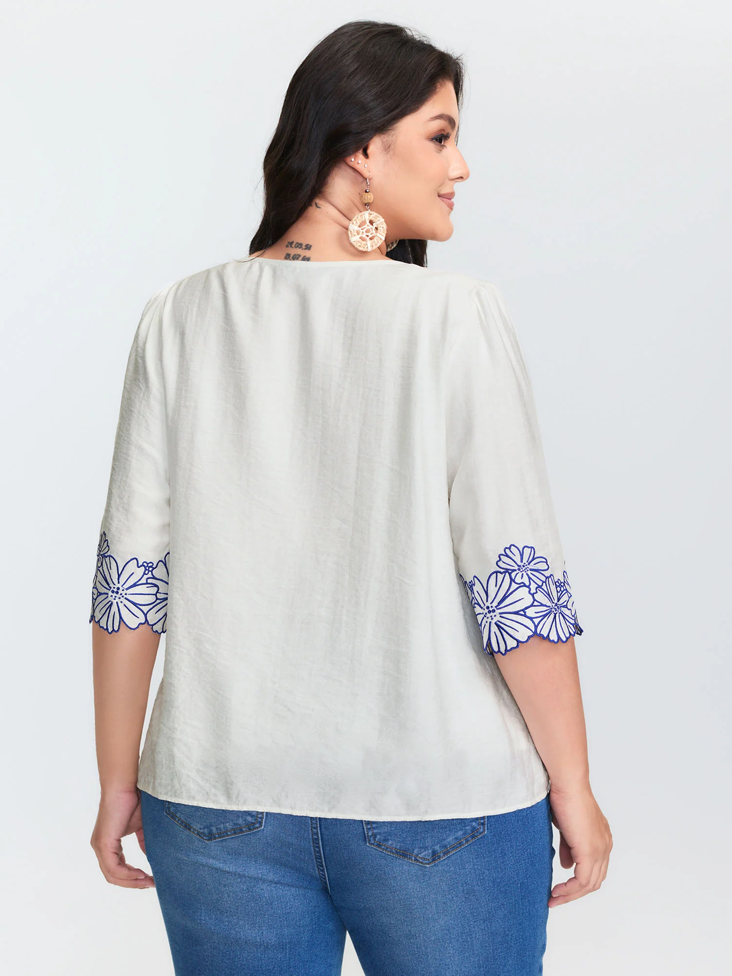 Floral Embroidered Sleeve Neck Keyhole Blouse - Image 4