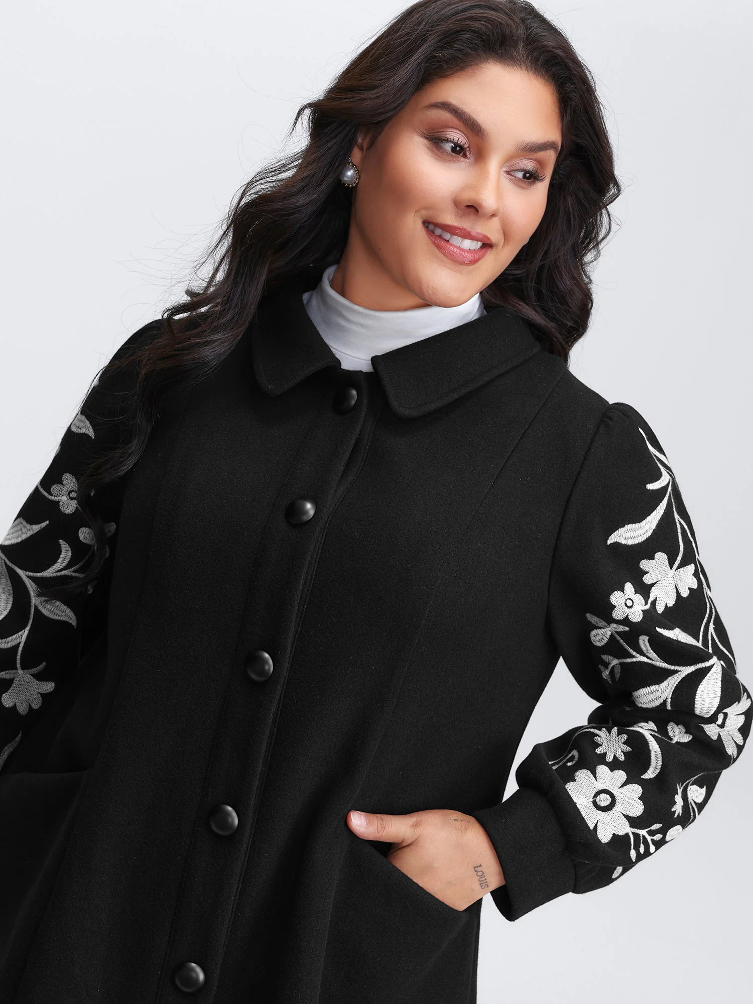Floral Embroidered Sleeve Slant Pockets Coat - Image 2