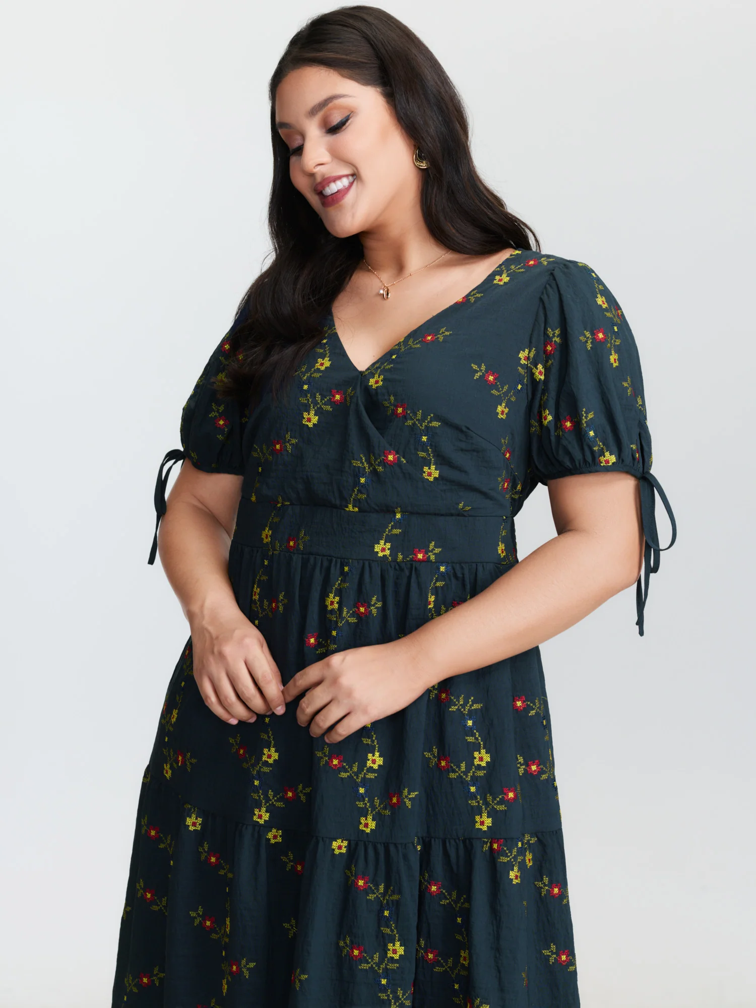 Floral Embroidered Sleeve Tie Midi Dress - Image 2