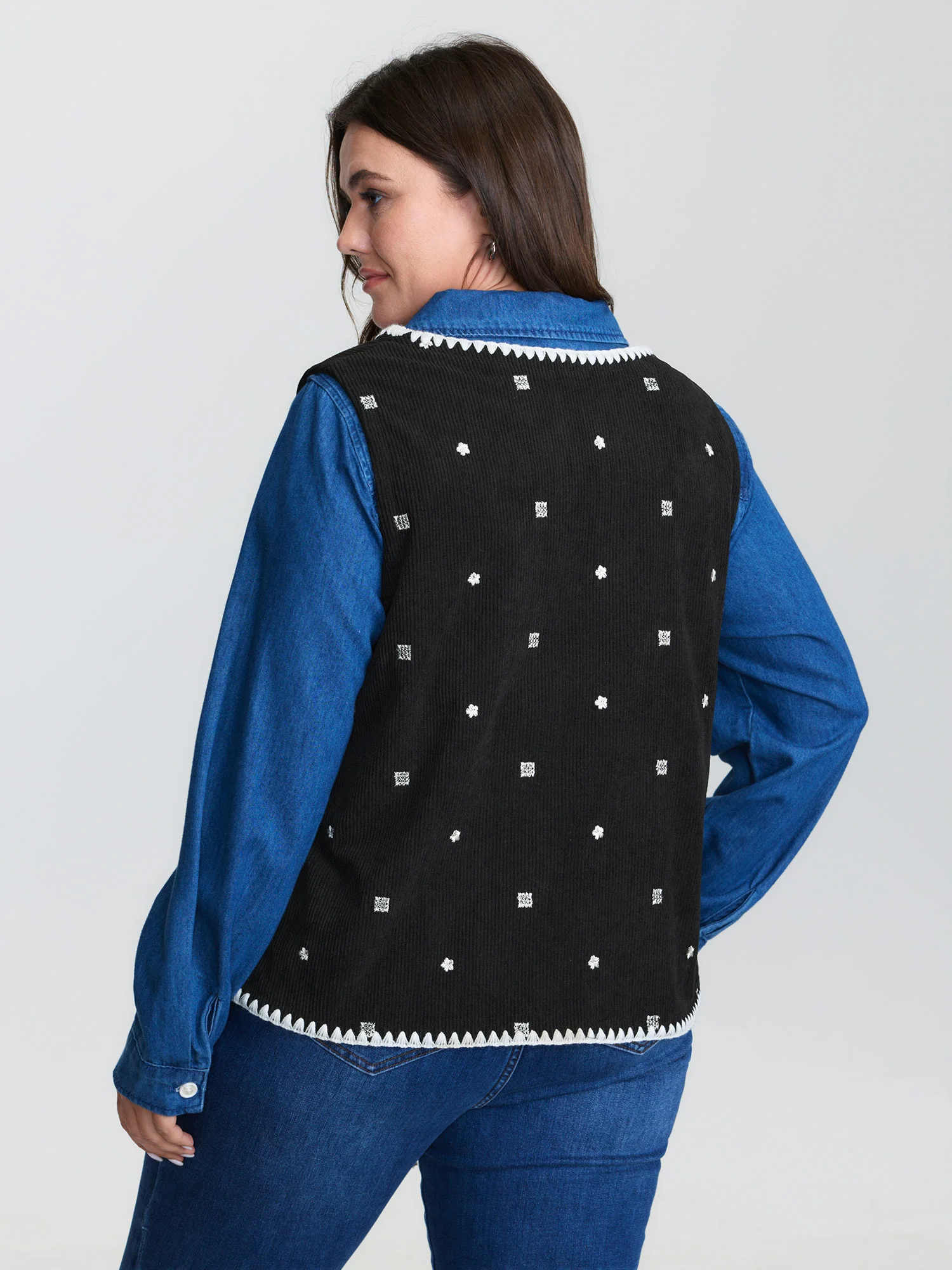 Floral Embroidered Tassel-Front Vest - Image 4