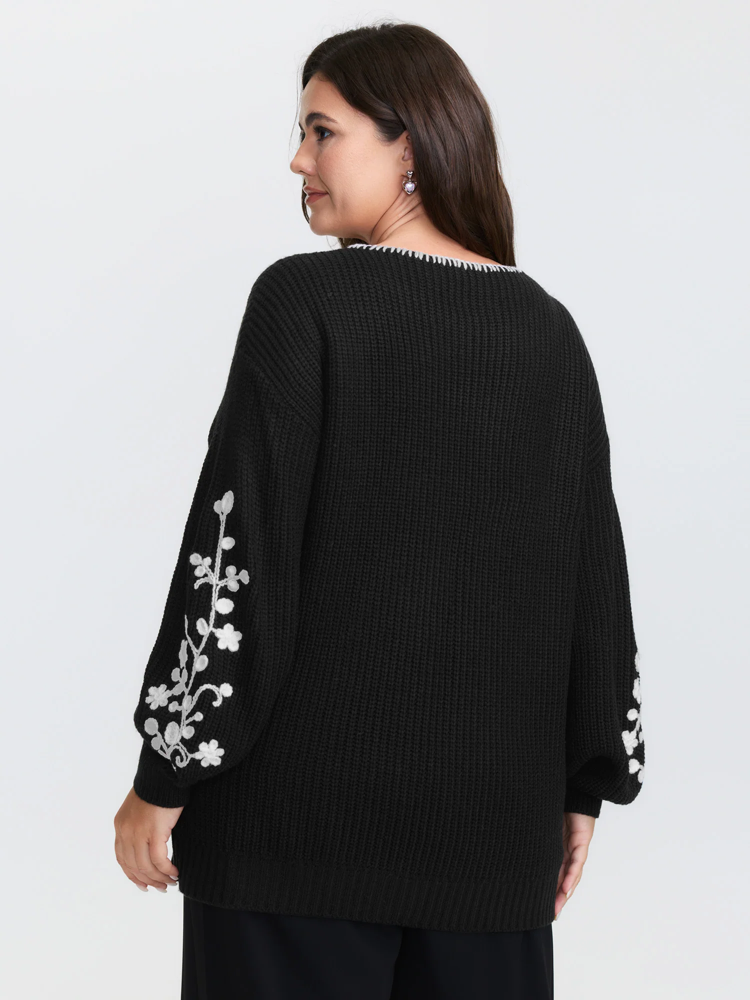 Floral Embroidered Texture Pullover - Image 4