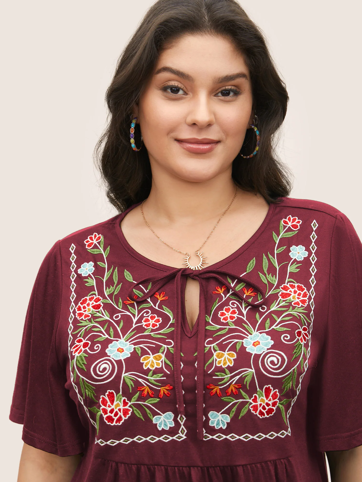 Floral Embroidered Tie Knot Gathered T-shirt - Image 3