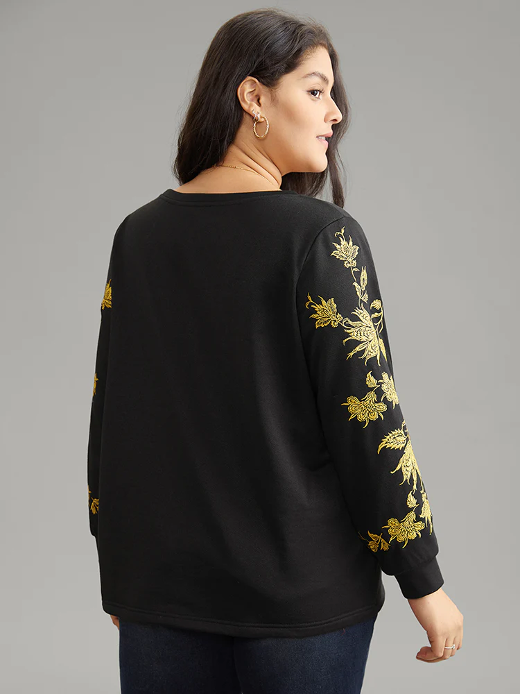 Floral Embroidered Two Tone Sweatshirt - Image 2