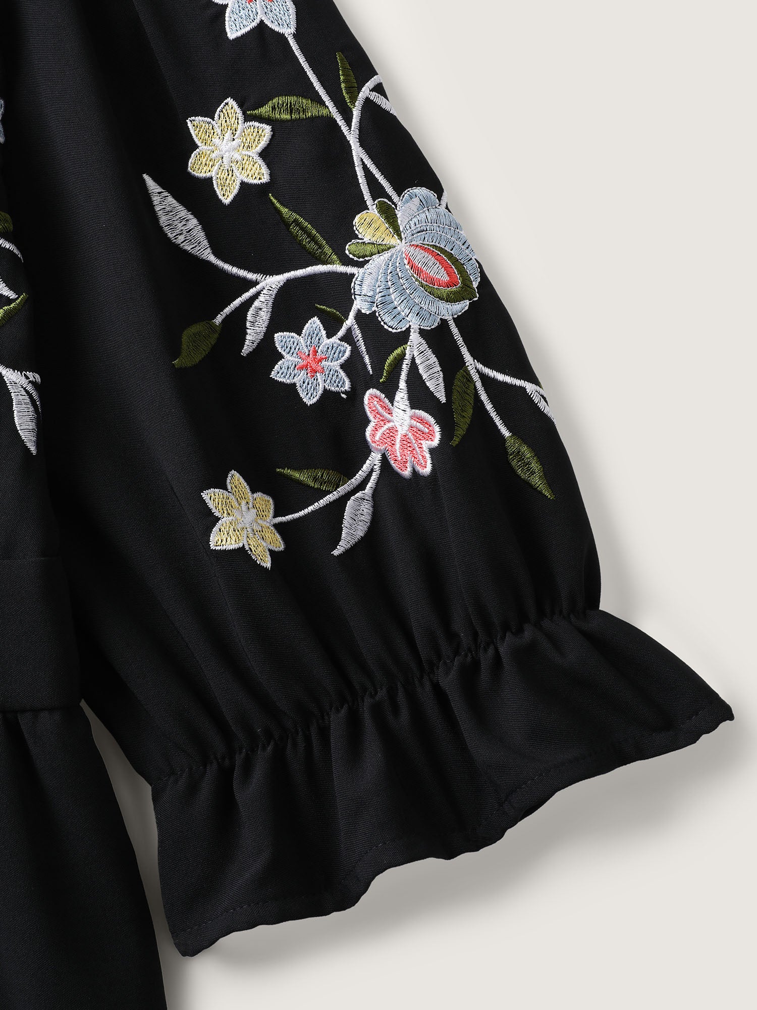 Floral Embroidered V-Neck Pockets Knee Dress - Image 6