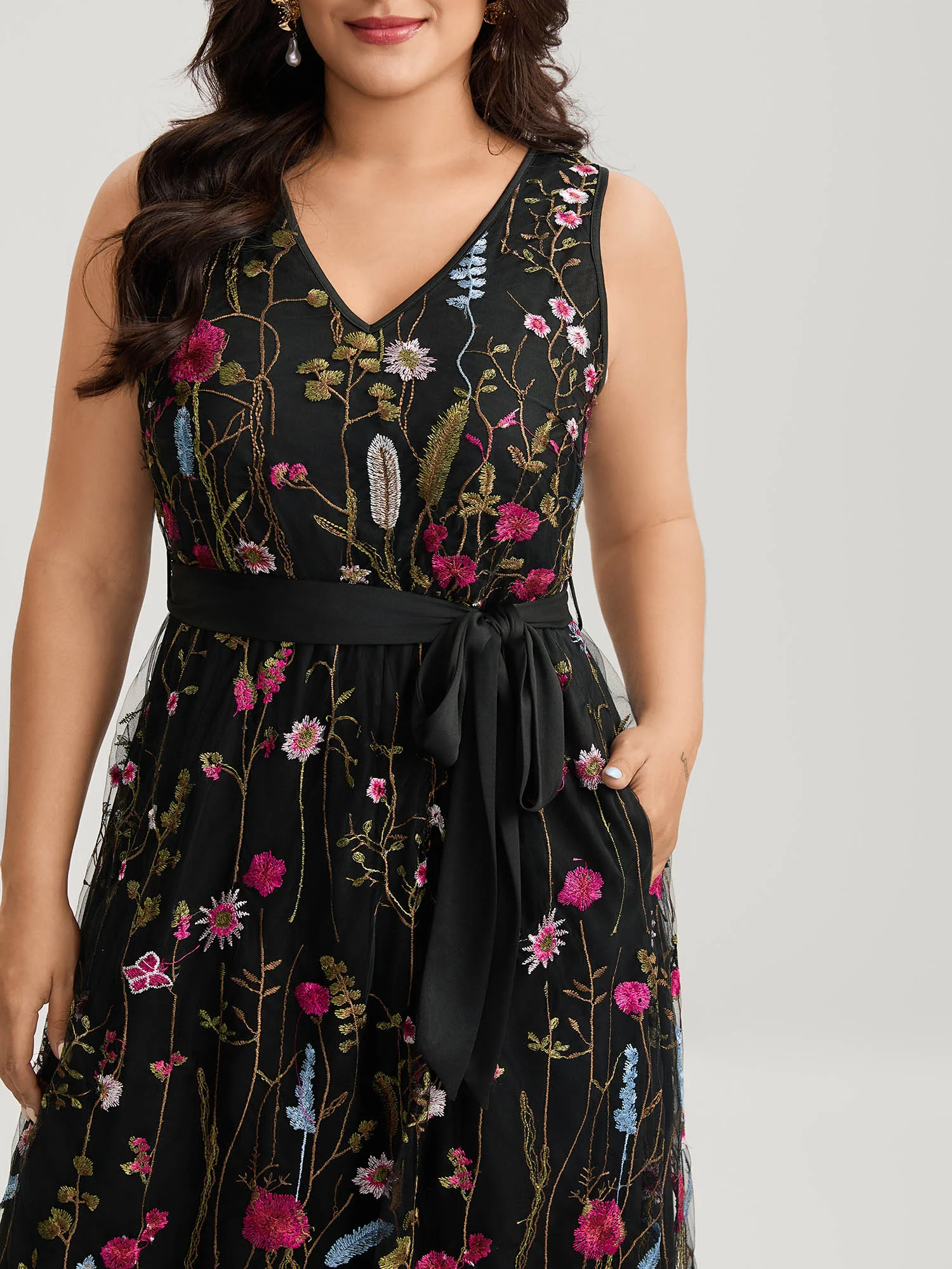 Floral Embroidery Belted Maxi Dress - Image 2