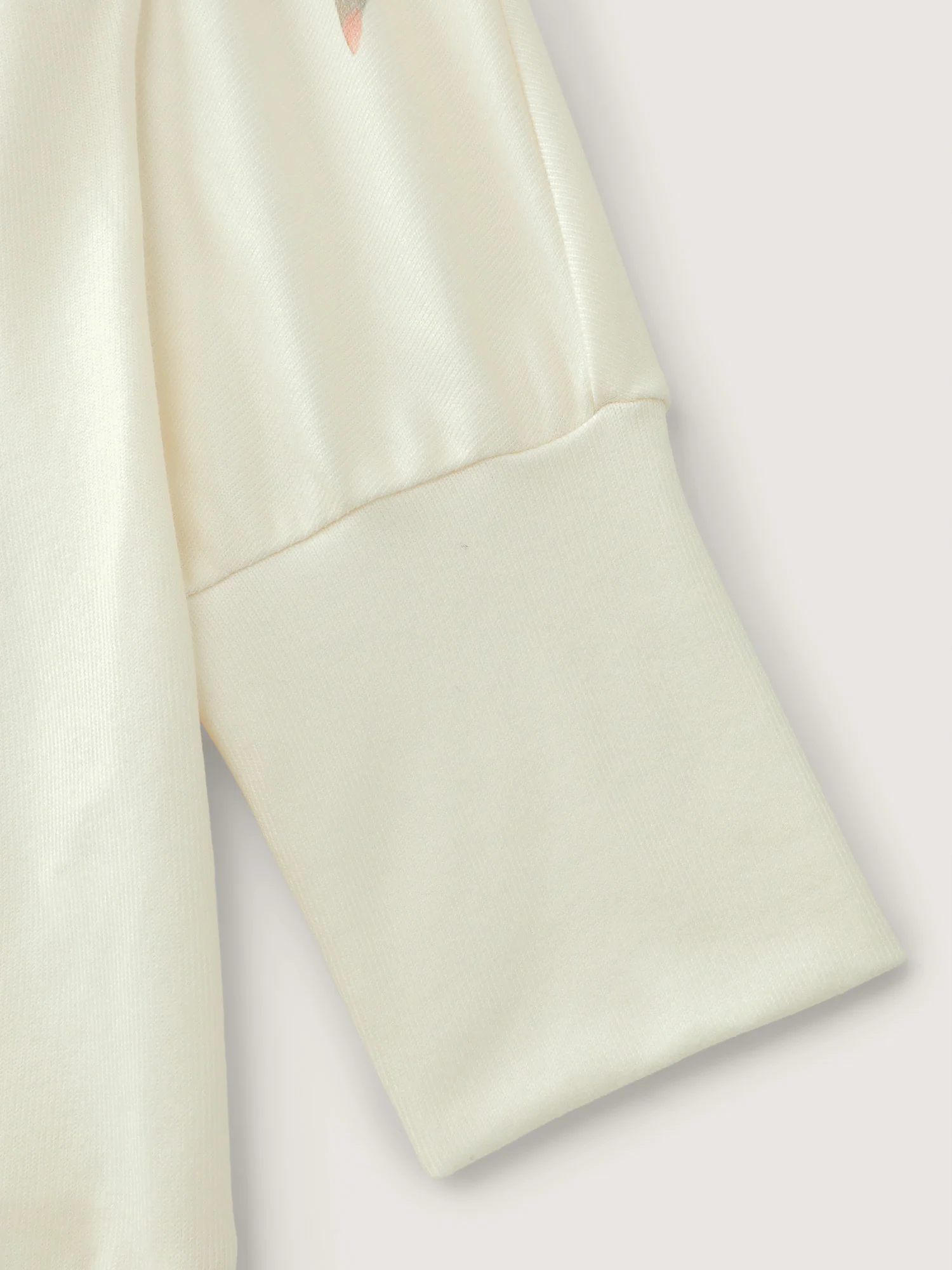 Floral Embroidery Cozy Stretchy Hem T-Shirt - Image 6