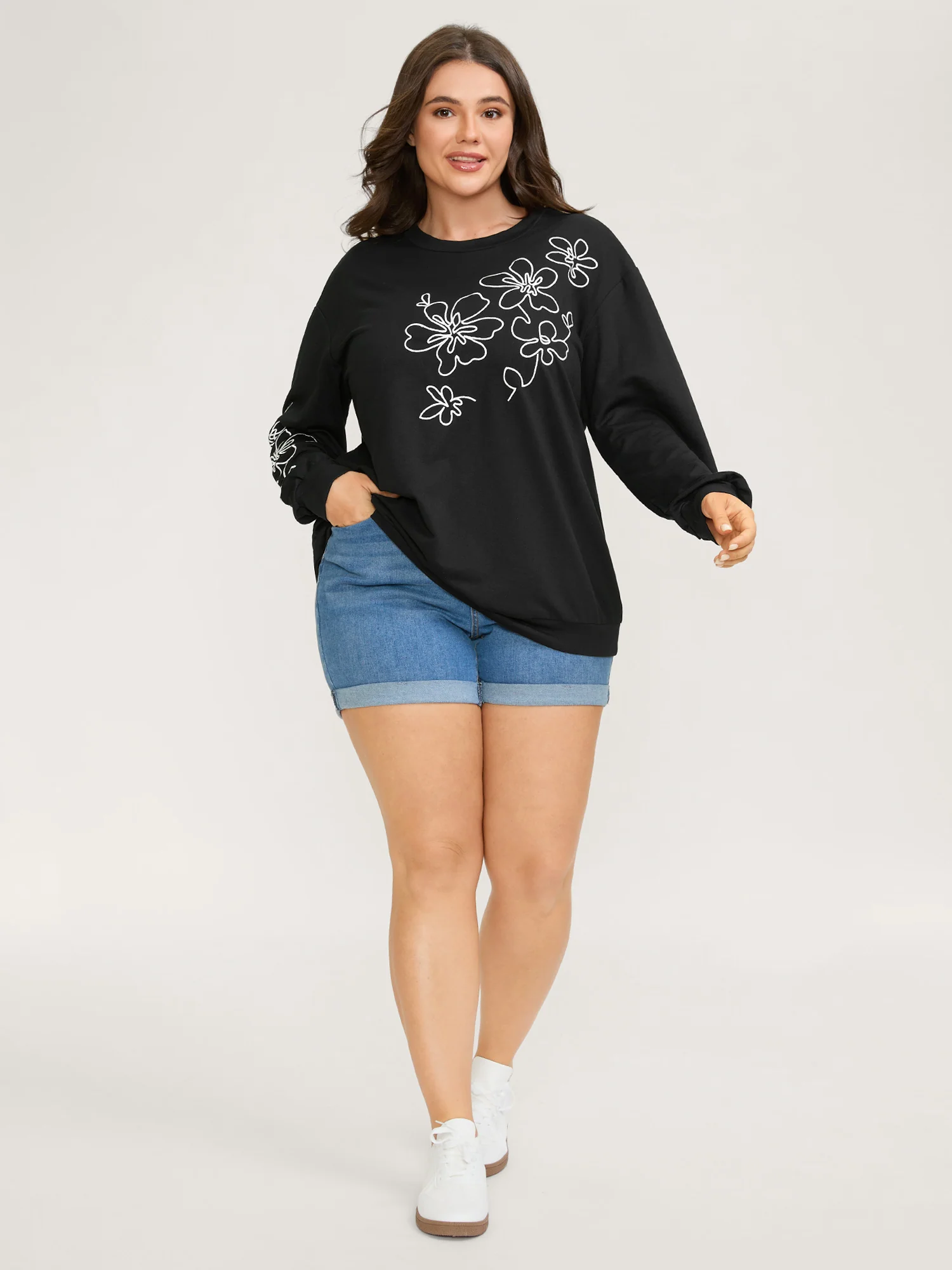 Floral Embroidery Print Relaxed Fit Sweatshirt - Image 3
