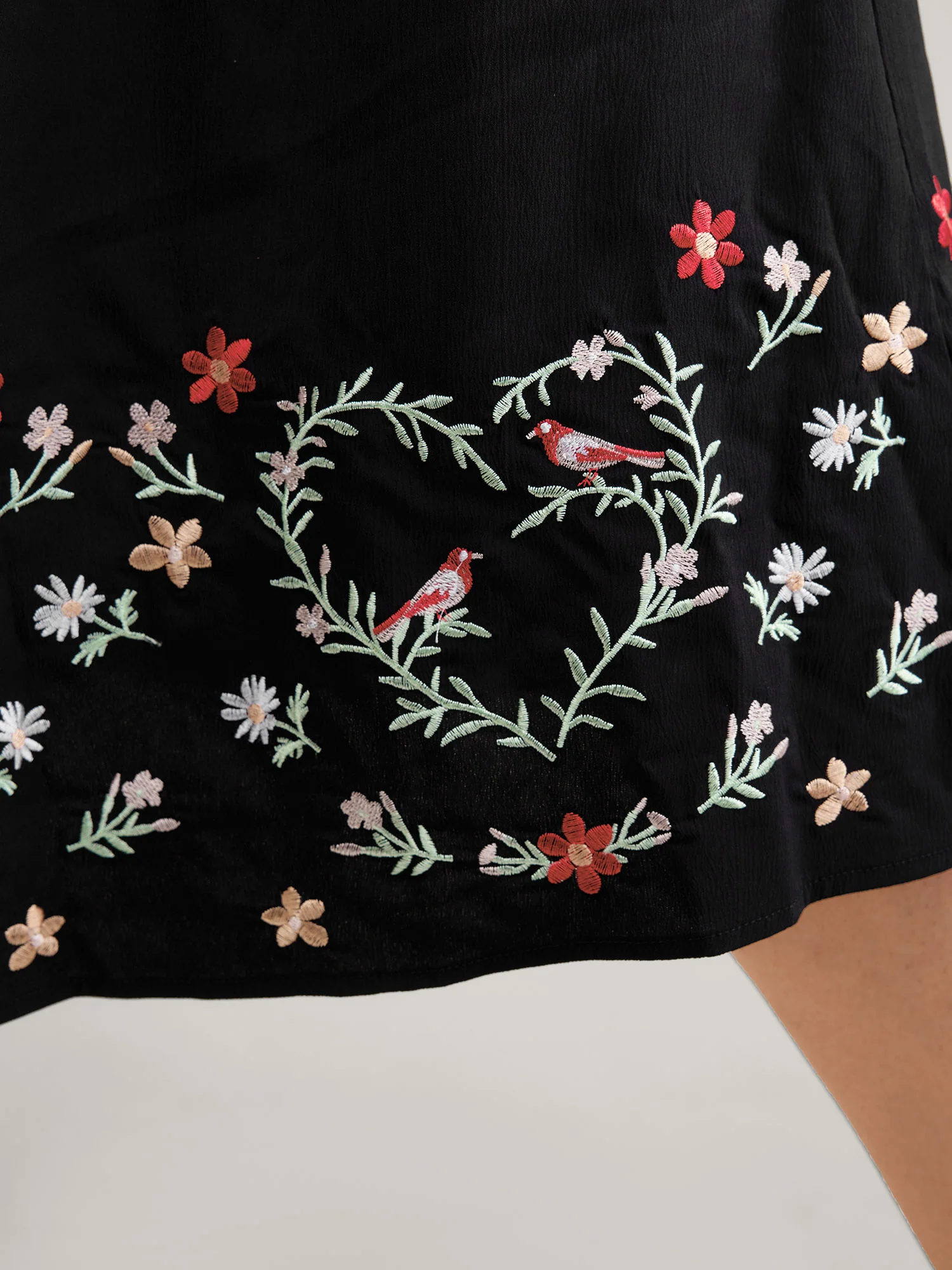 Floral Embroidery Puff Sleeve Midi Dress - Image 4