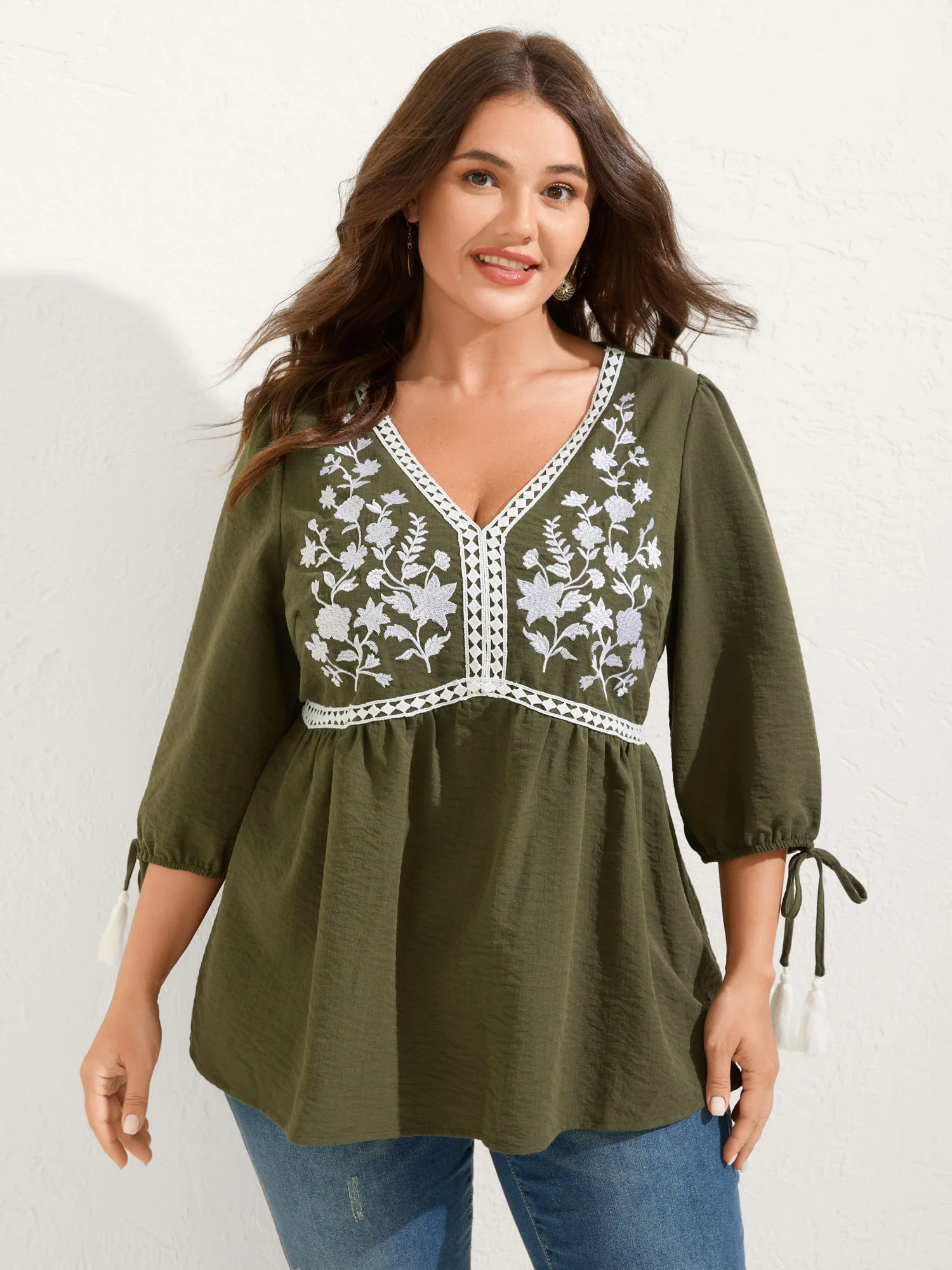 Floral Embroidery Puffy Sleeve-Tie Blouse - Image 3