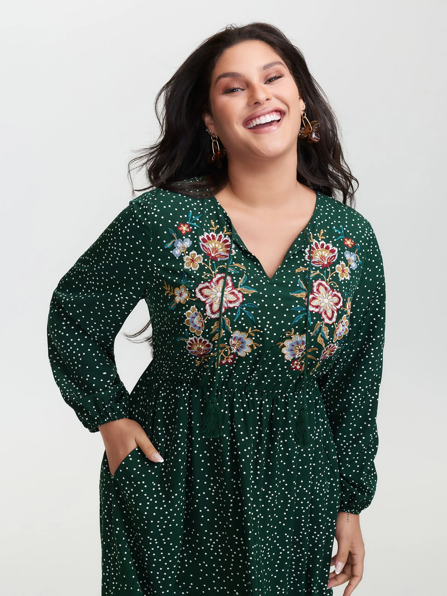 Floral Embroidery Tassels Maxi Dress - Image 2
