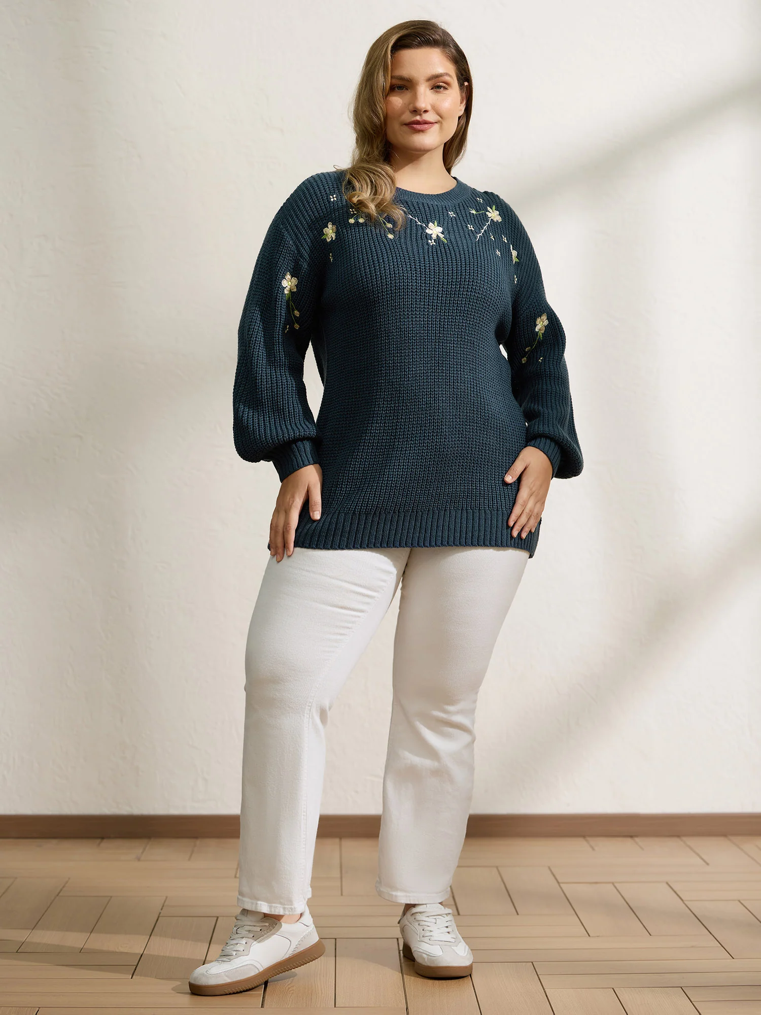 Floral Embroidery Textured Relaxed-Fit Pullover - Image 3