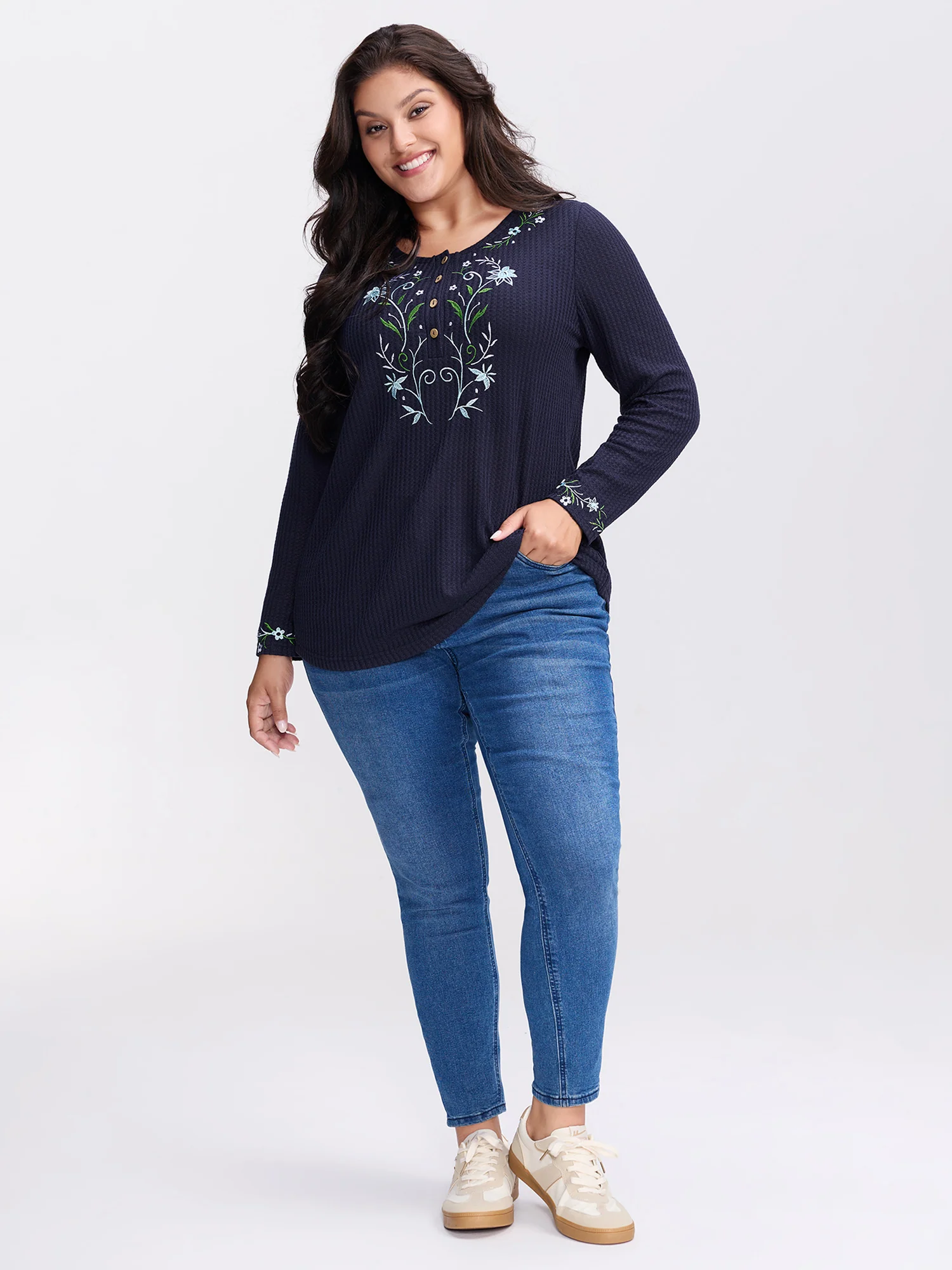 Floral Embroidery Textured Round Neck T-Shirt - Image 3