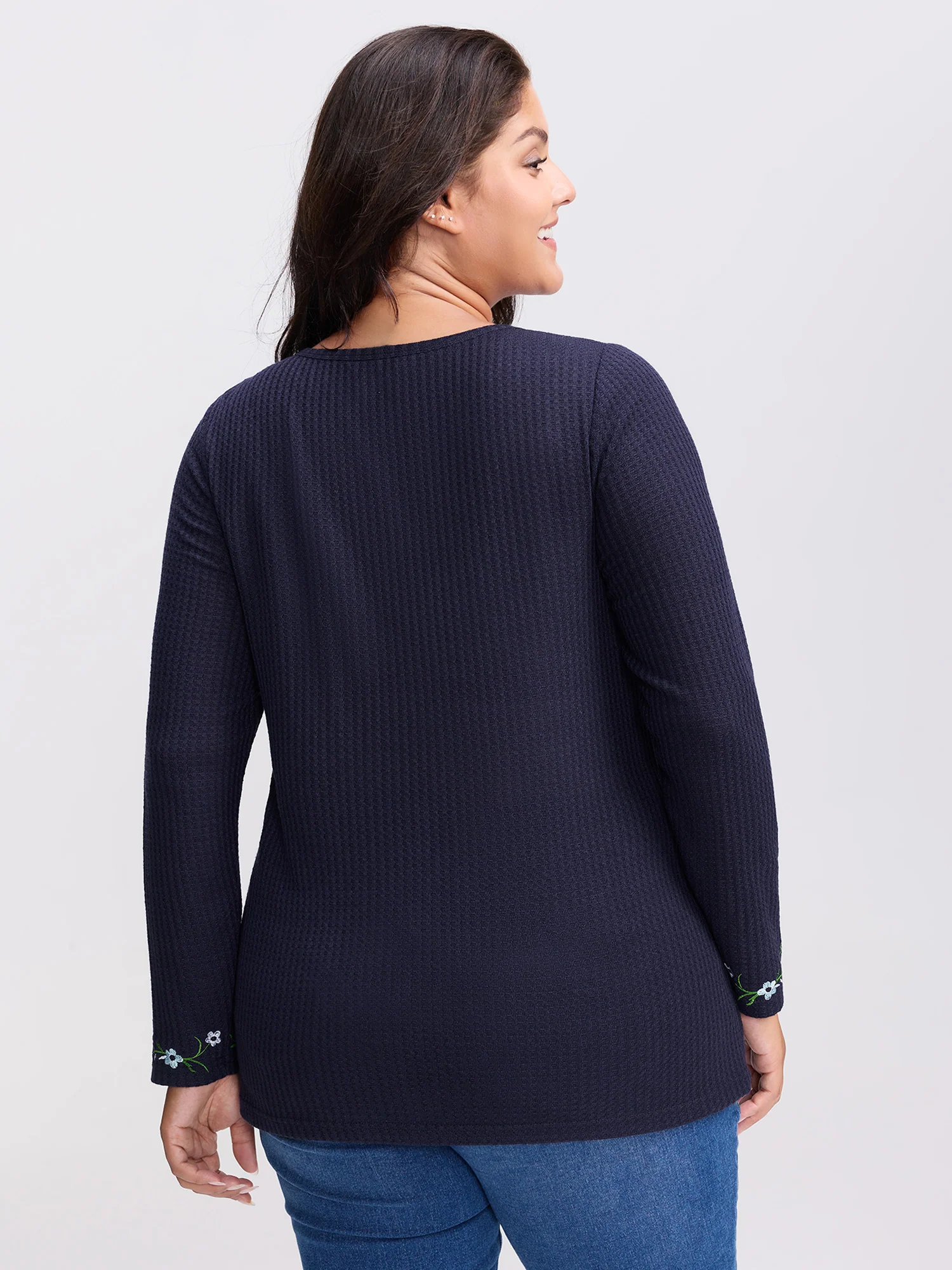 Floral Embroidery Textured Round Neck T-Shirt - Image 4