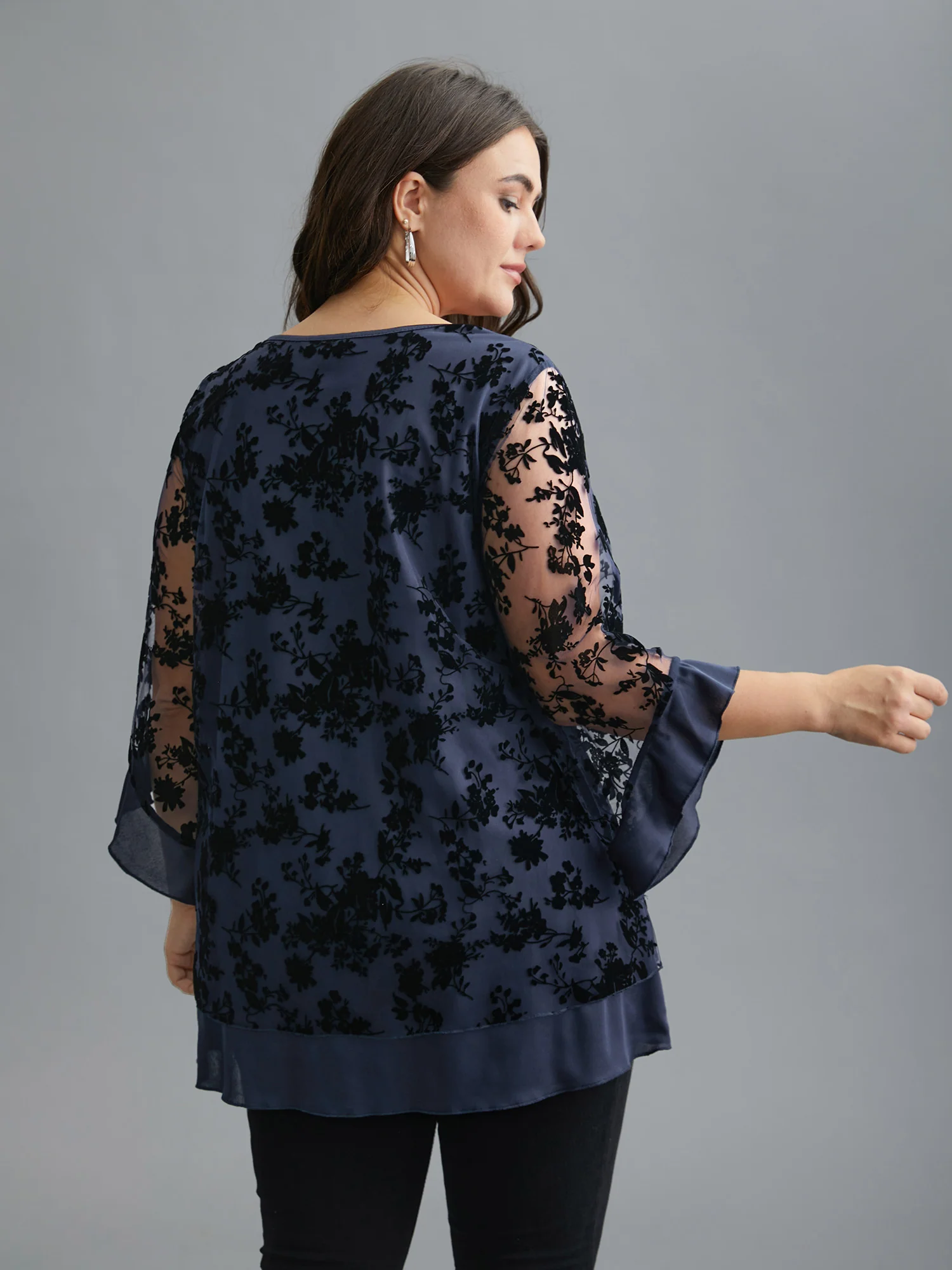 Floral Flocking Mesh Asymmetrical Hem Blouse - Image 5