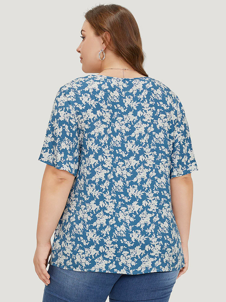 Floral Flutter Sleeve Gathered Blouse - Image 4