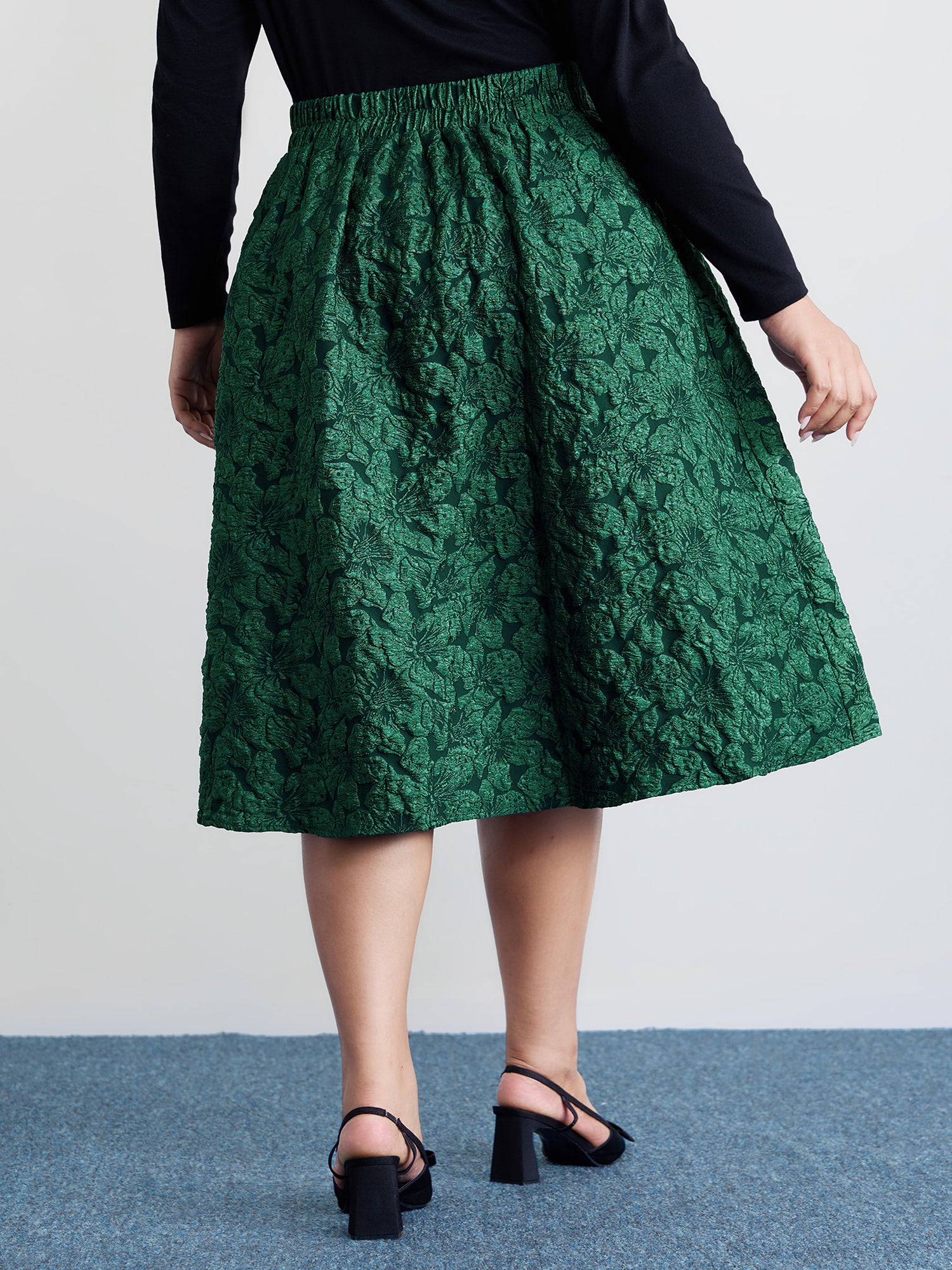 Floral Jacquard Pleated Midi Skirt - Image 5