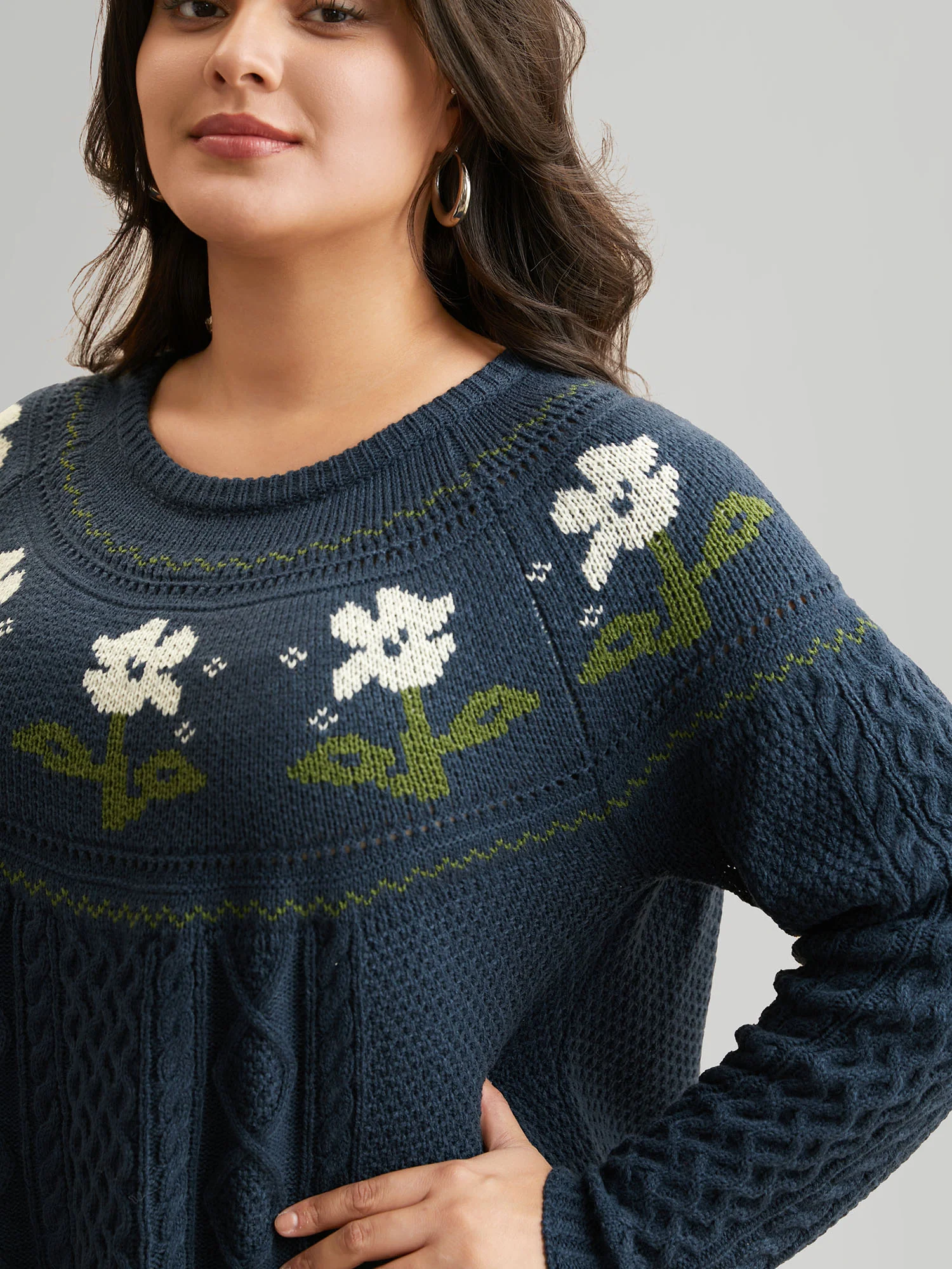 Floral Jacquard Raglan Sleeve Pullover - Image 3