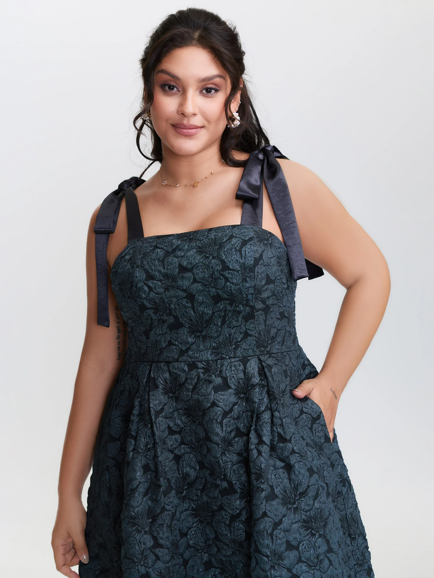 Floral Jacquard Shoulder Tie Midi Dress - Image 2