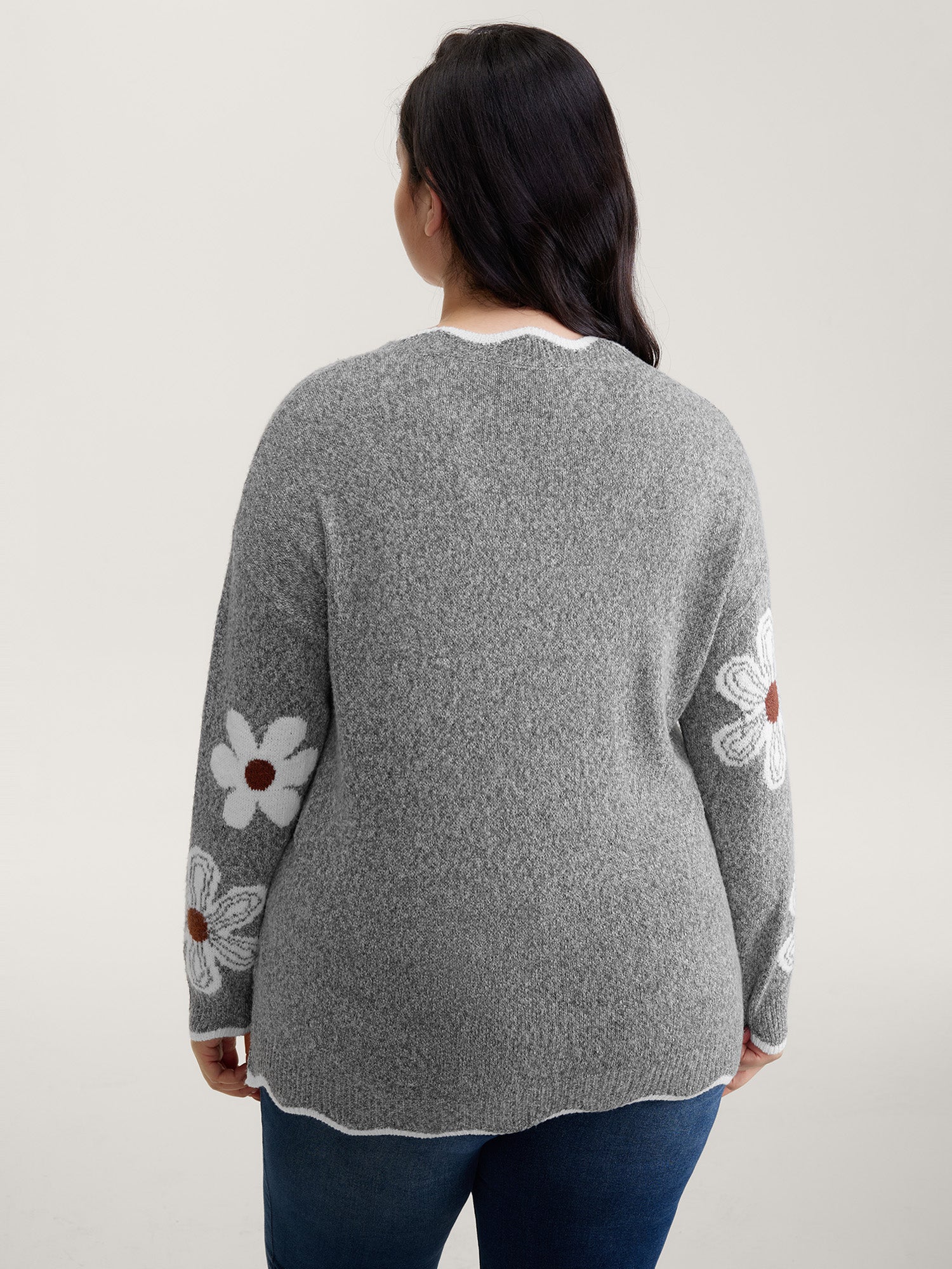 Floral Jacquard Wavy Edge Pullover - Image 4