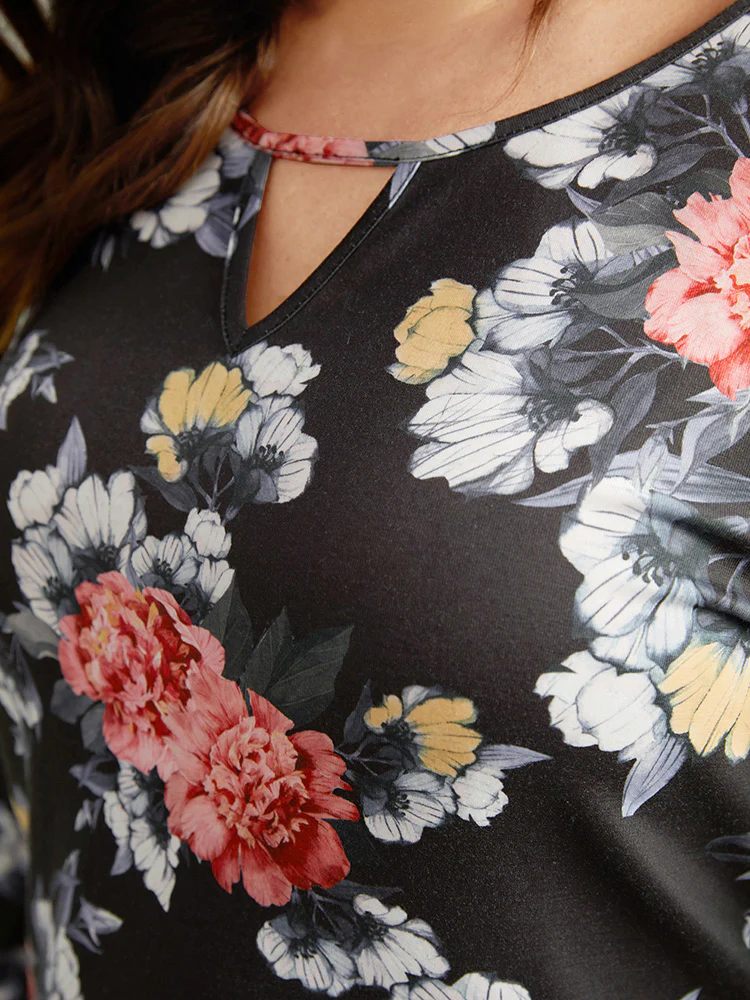 Floral Keyhole Ruffle Sleeve T-shirt - Image 6