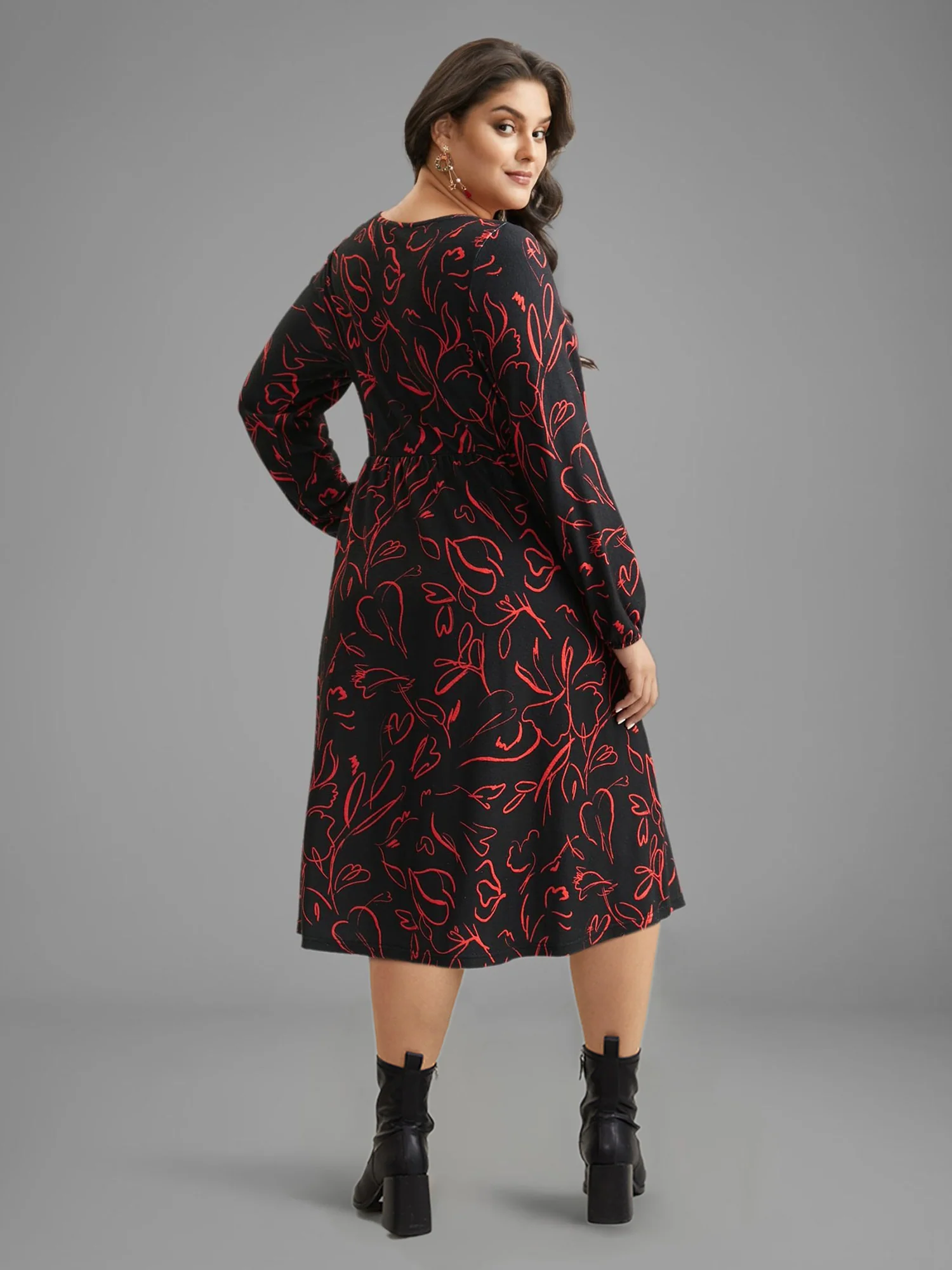 Floral Knit Round Neck Midi Dress - Image 4