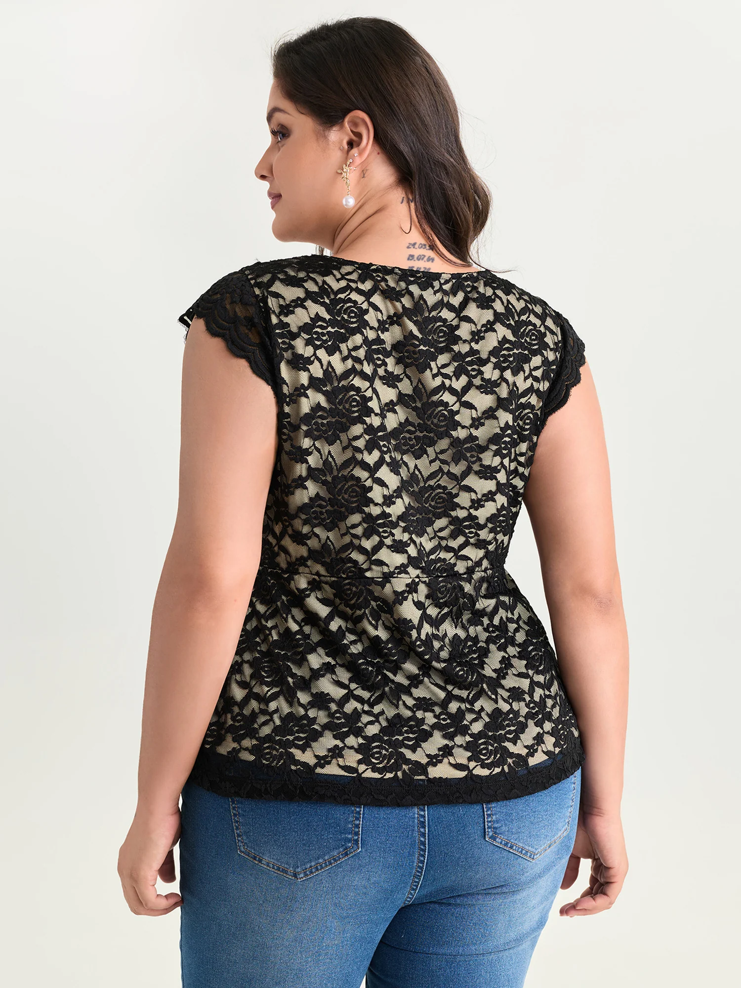 Floral Lace Mesh V-Neck Top - Image 4