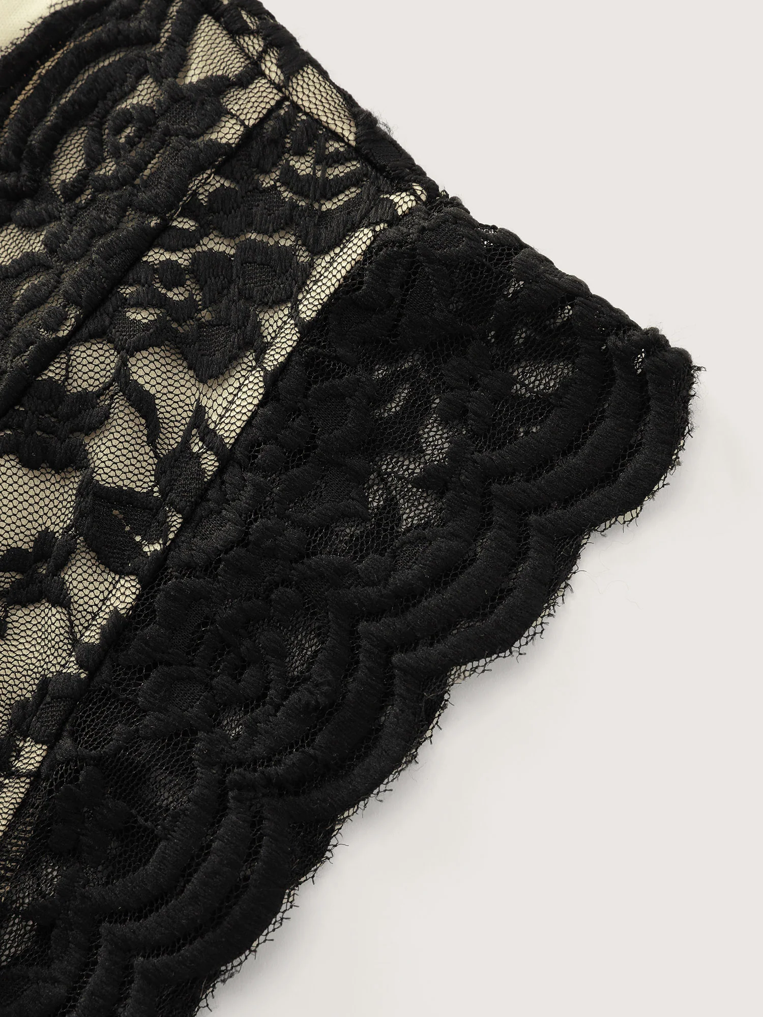 Floral Lace Mesh V-Neck Top - Image 5