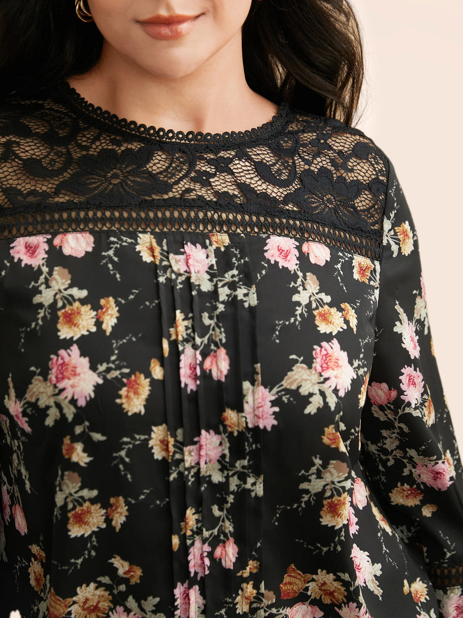 Floral Lace Panel Lantern Sleeve Blouse - Image 3