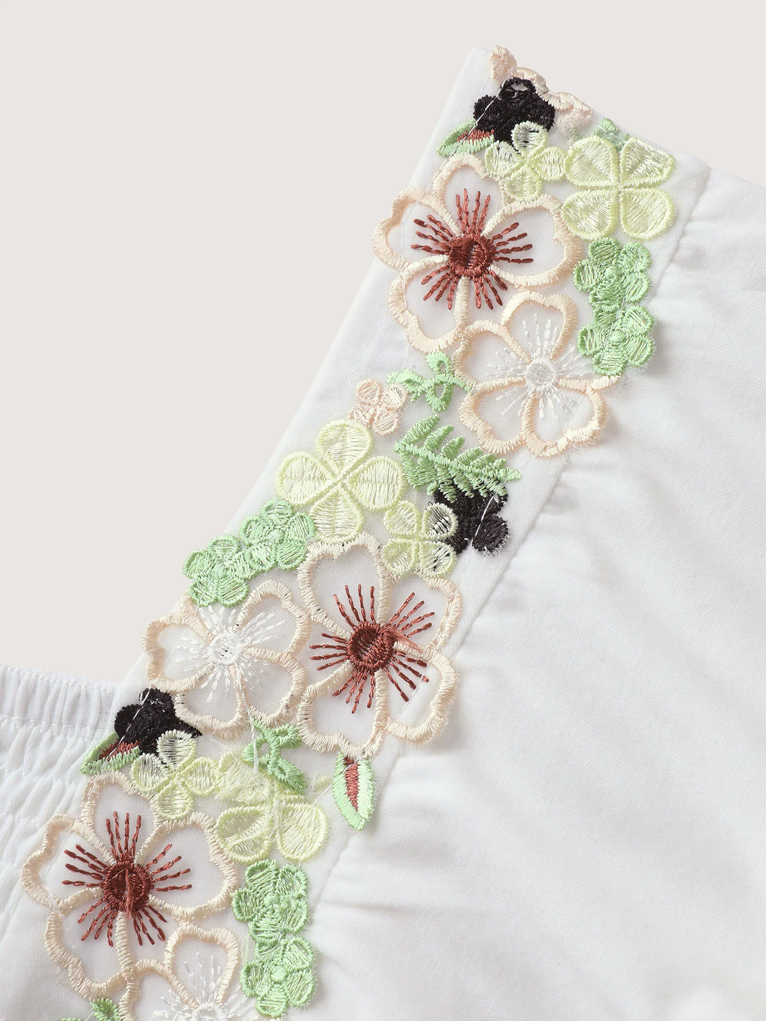 Floral Lace Stretchy Shirred Tank Top - Image 6