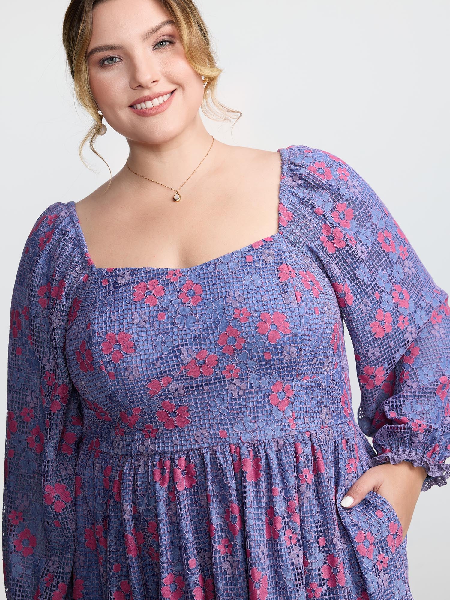 Floral Lace Stretchy Triangular Waist Midi Dress - Image 2