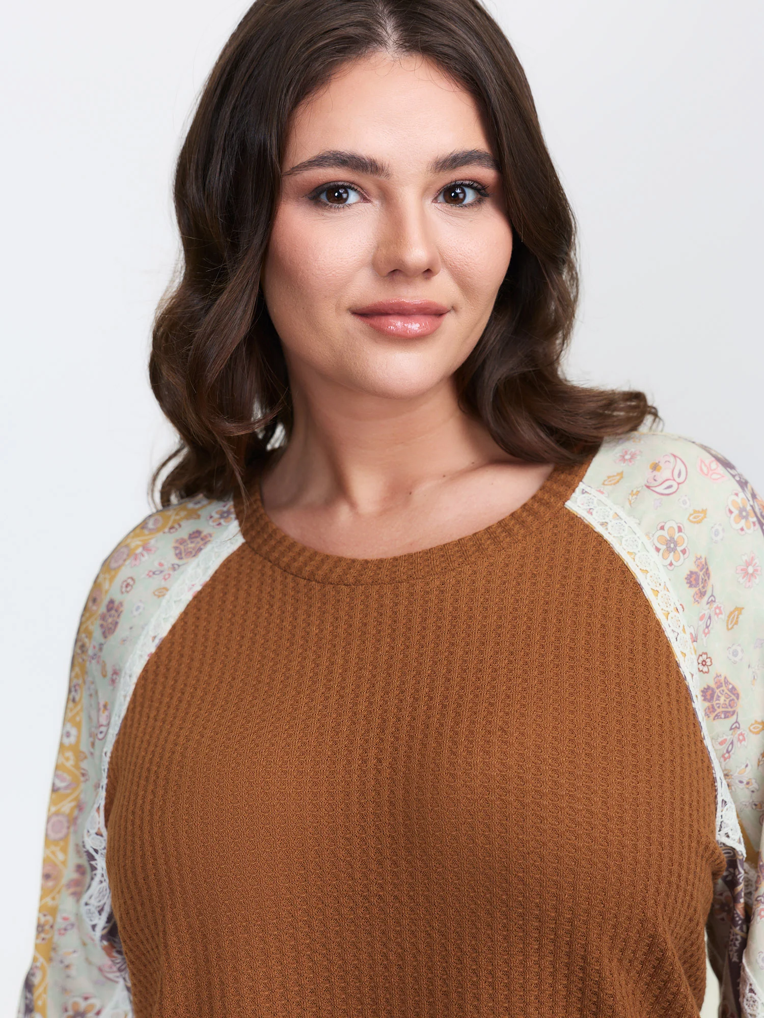Floral Lace Trim Raglan Sleeve T-Shirt - Image 2