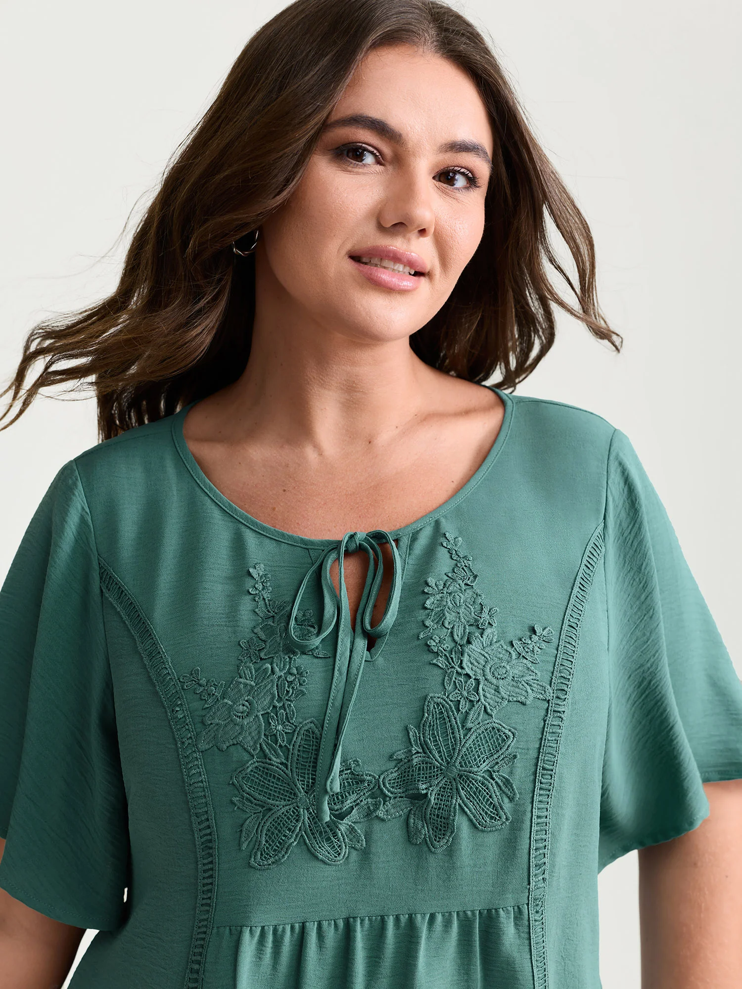 Floral Lace Trim Ruffled Hem Blouse - Image 2