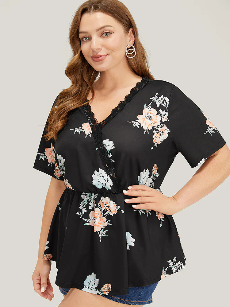 Floral Lace Trim Wrap Ruffle Hem T-shirt - Image 3