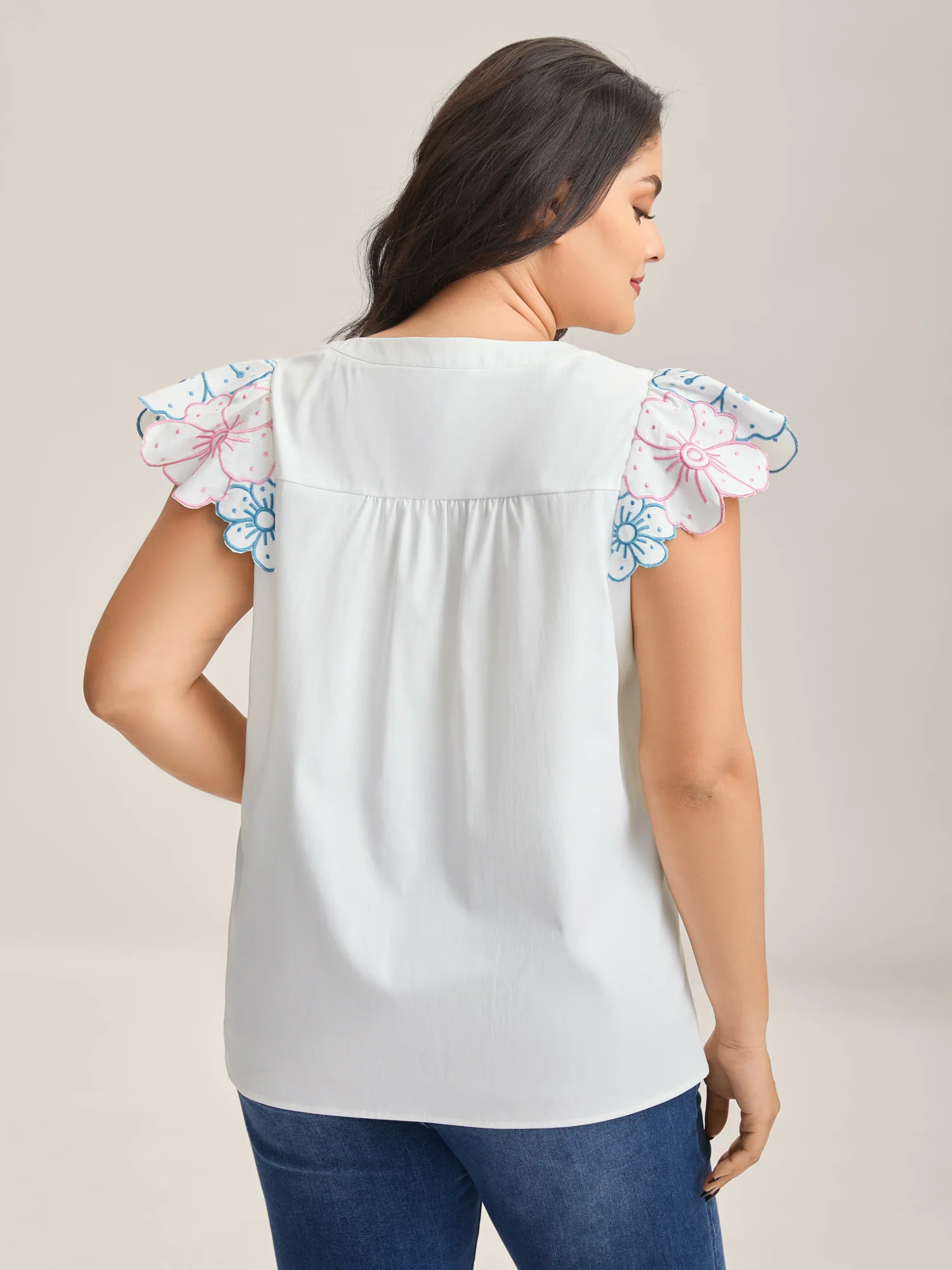 Floral Lotus Leaf Sleeve Split Neck Blouse - Image 4