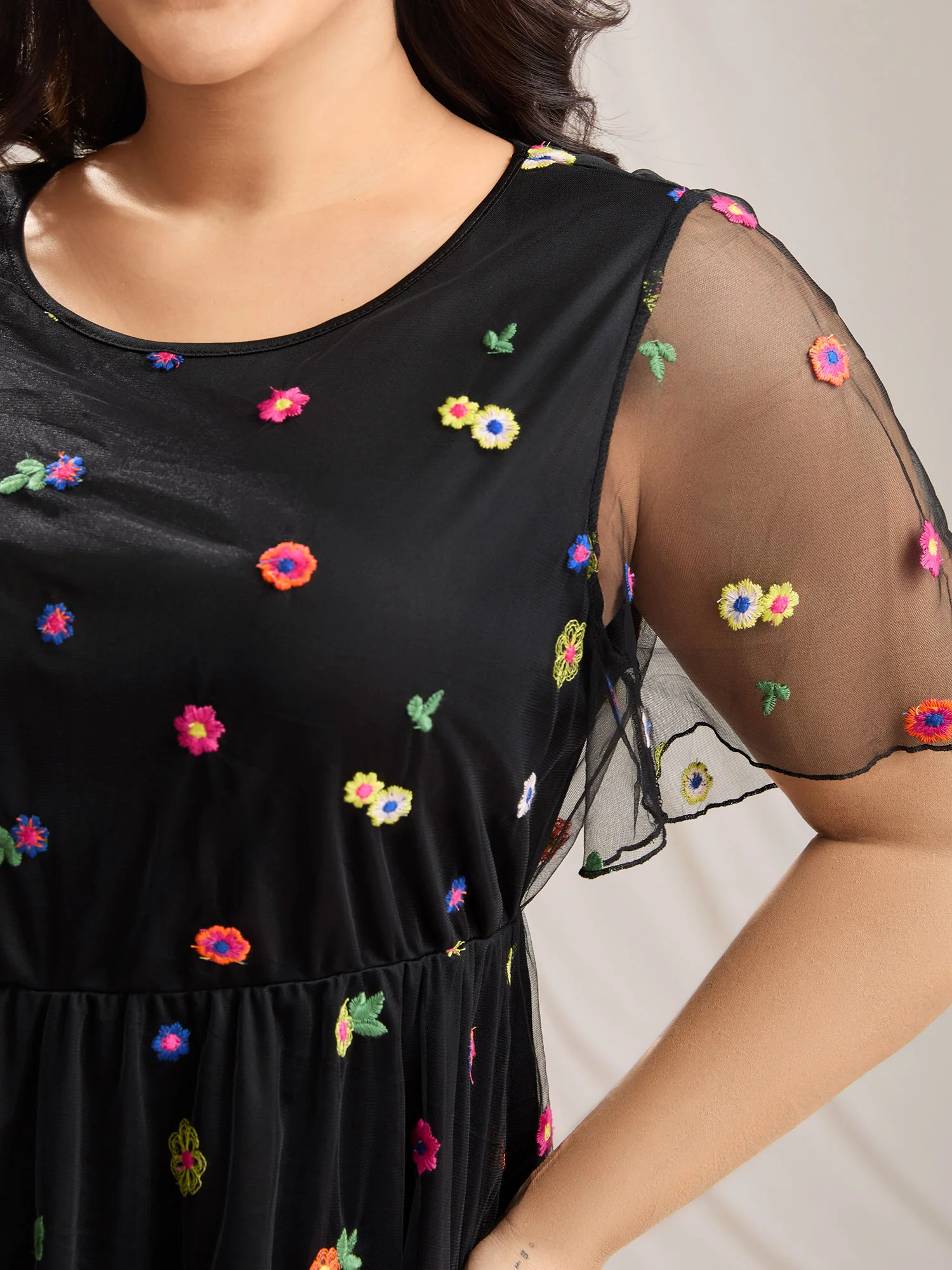 Floral Mesh Embroidery Babydoll Blouse - Image 2