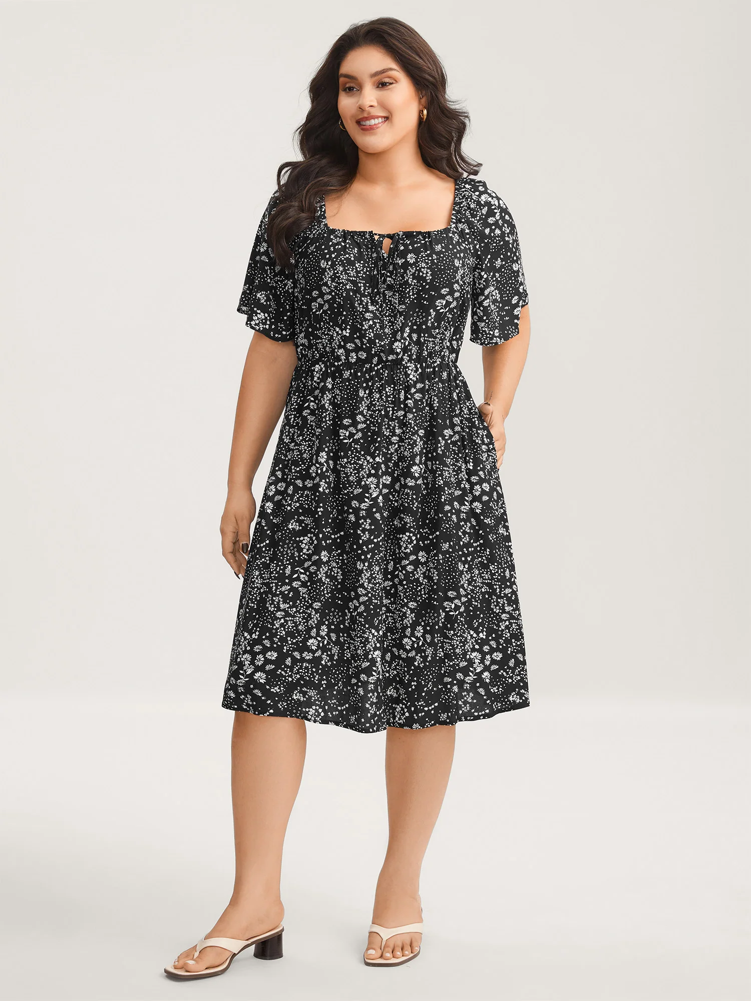Floral Neck Drawstring Flared Sleeve Midi Dress - Image 3