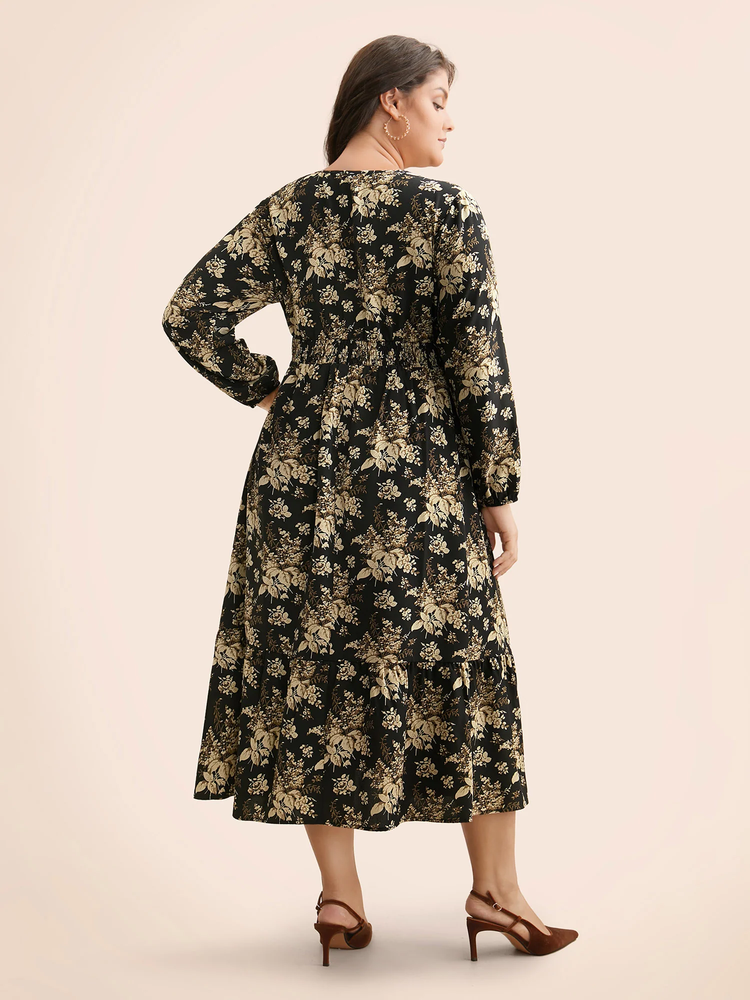 Floral Overlap Collar Shirred Midi Dress - Image 4