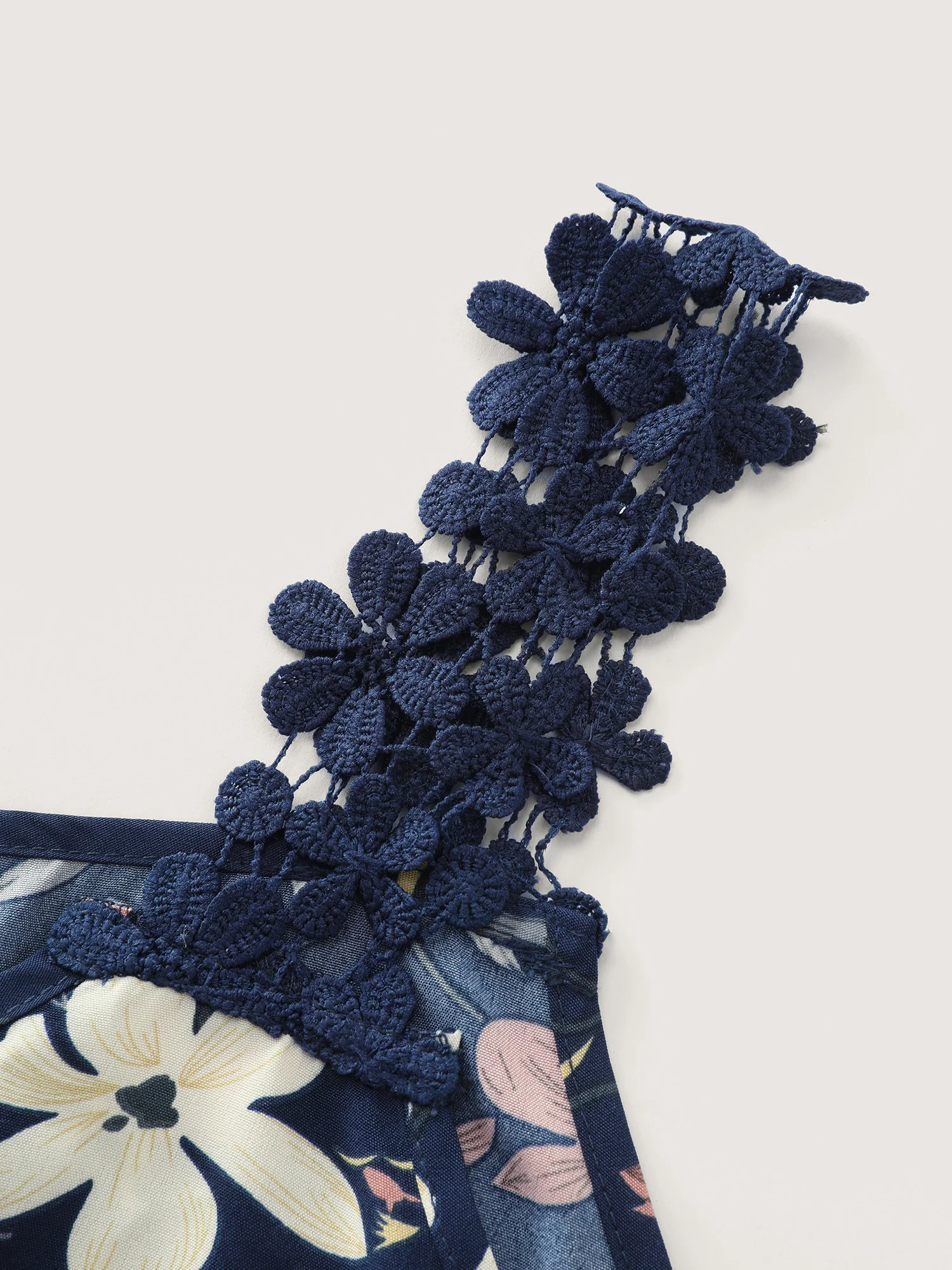 Floral Patchwork Lace Straps Tank Top - Image 5