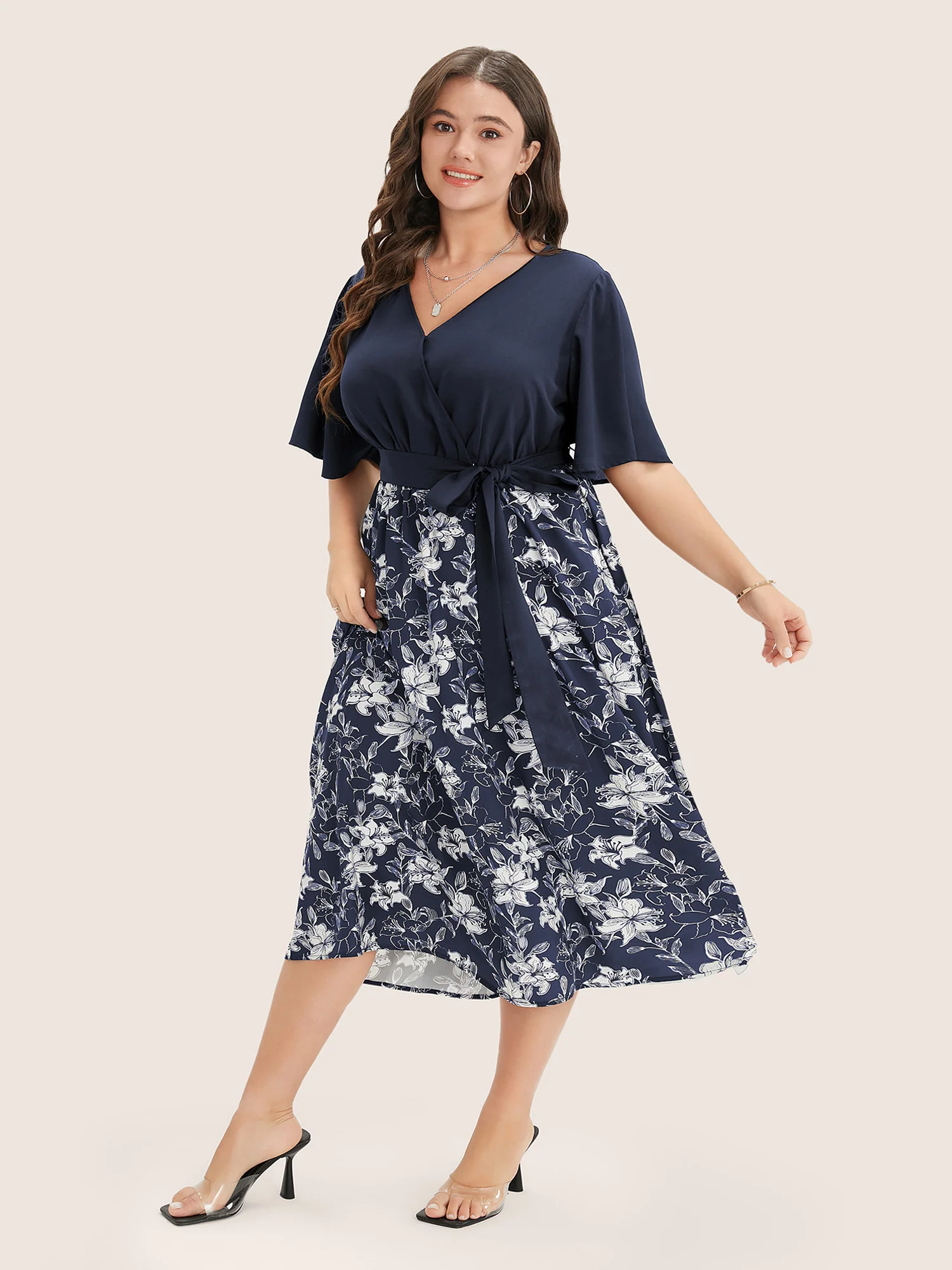 Floral Patchwork Pocket Belt Surplice Neck Ruffle Hem Dress - Image 12