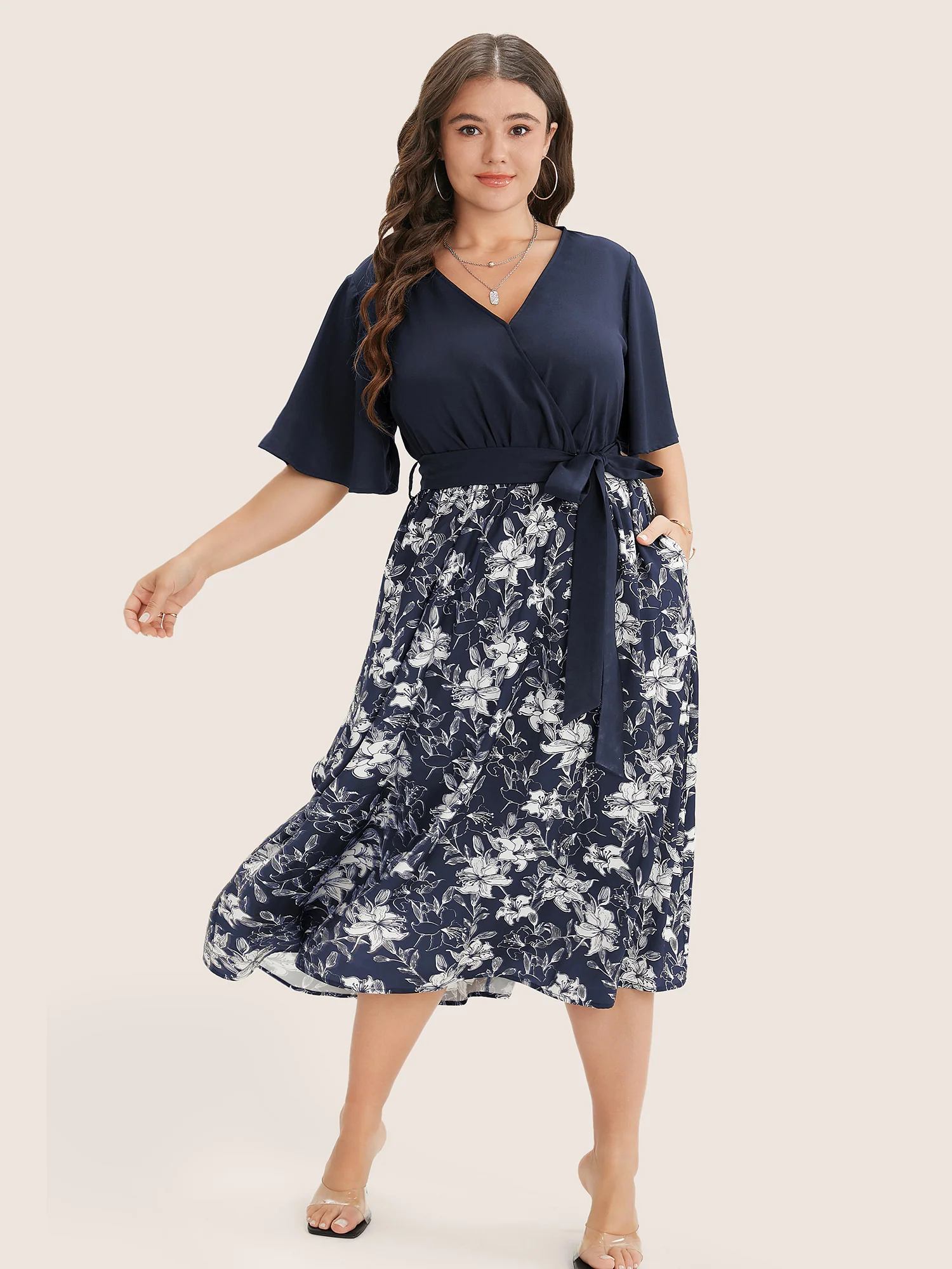 Floral Patchwork Pocket Belt Surplice Neck Ruffle Hem Dress - Image 13