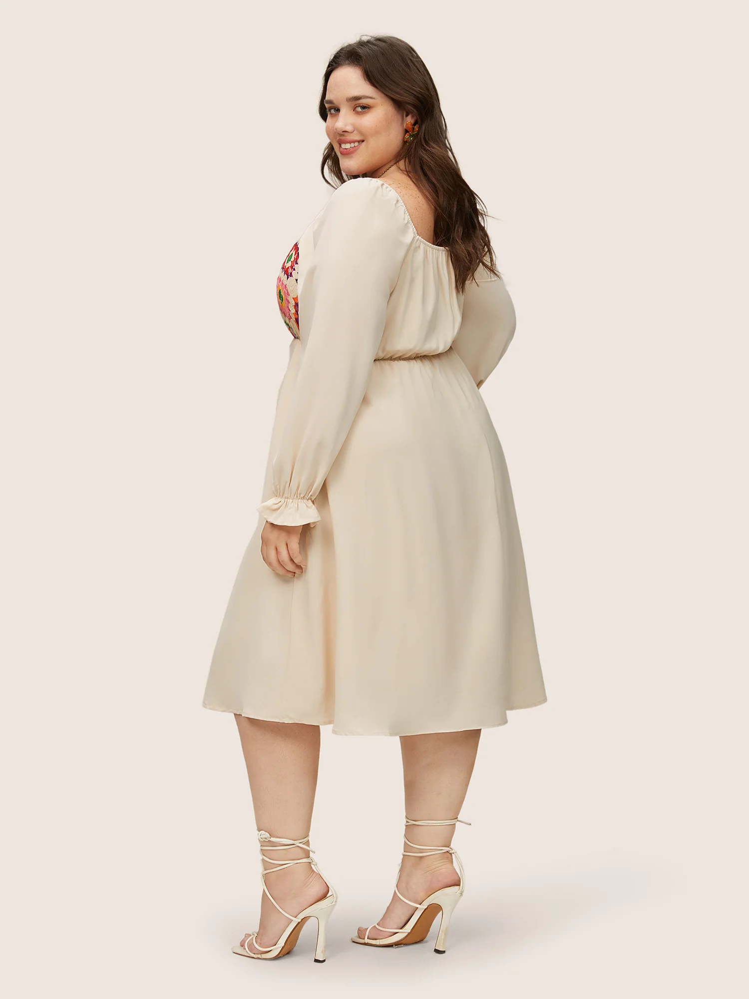 Floral Patchwork Square Neck Gathered Dress - Image 3