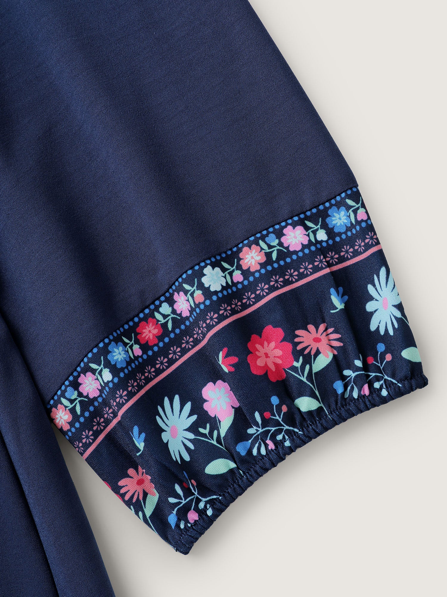 Floral Pattern Stretchy Waist Notched Maxi Dress - Image 7