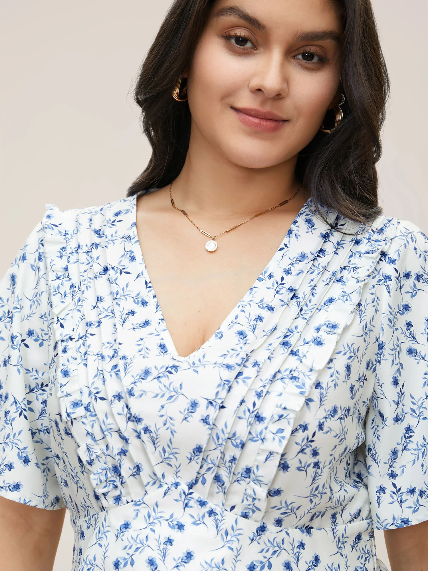 Floral Pleated Elastic Waist Ruffle Sleeve Blouse - Image 3