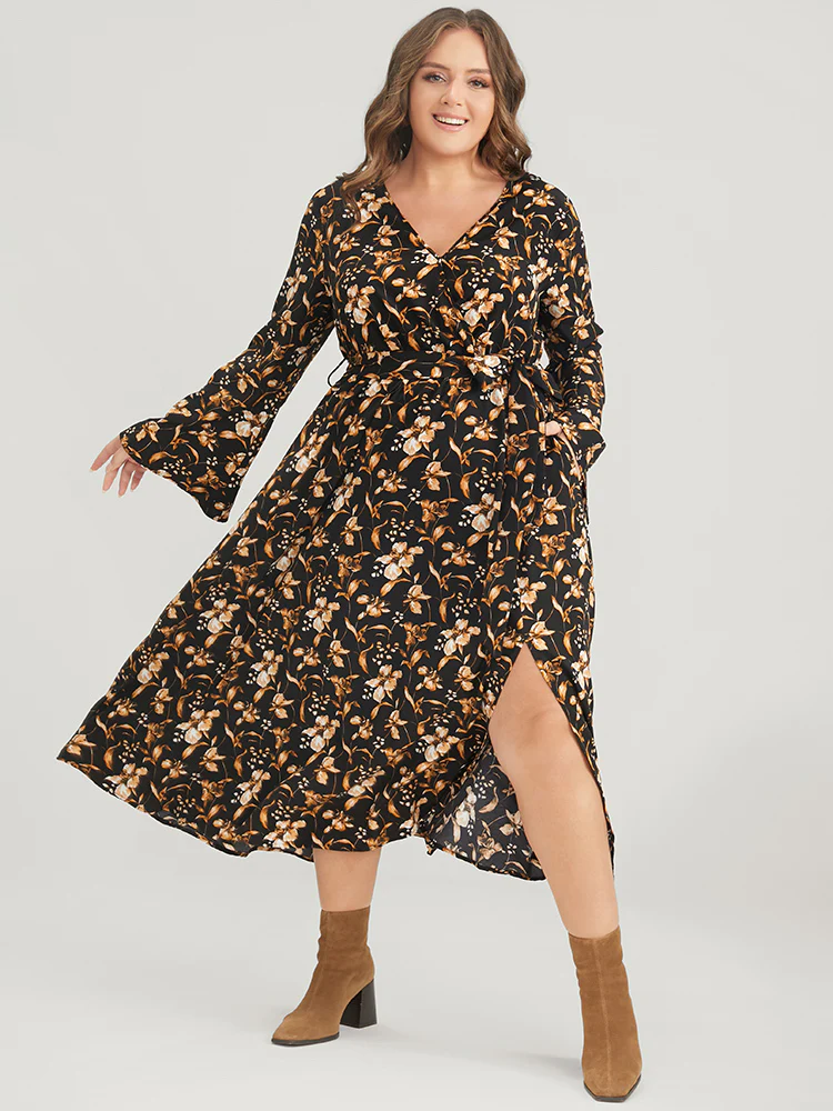 Floral Pocket Bell Sleeve Belted Split Flutter Dress - Image 5