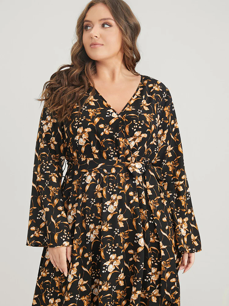 Floral Pocket Bell Sleeve Belted Split Flutter Dress - Image 6