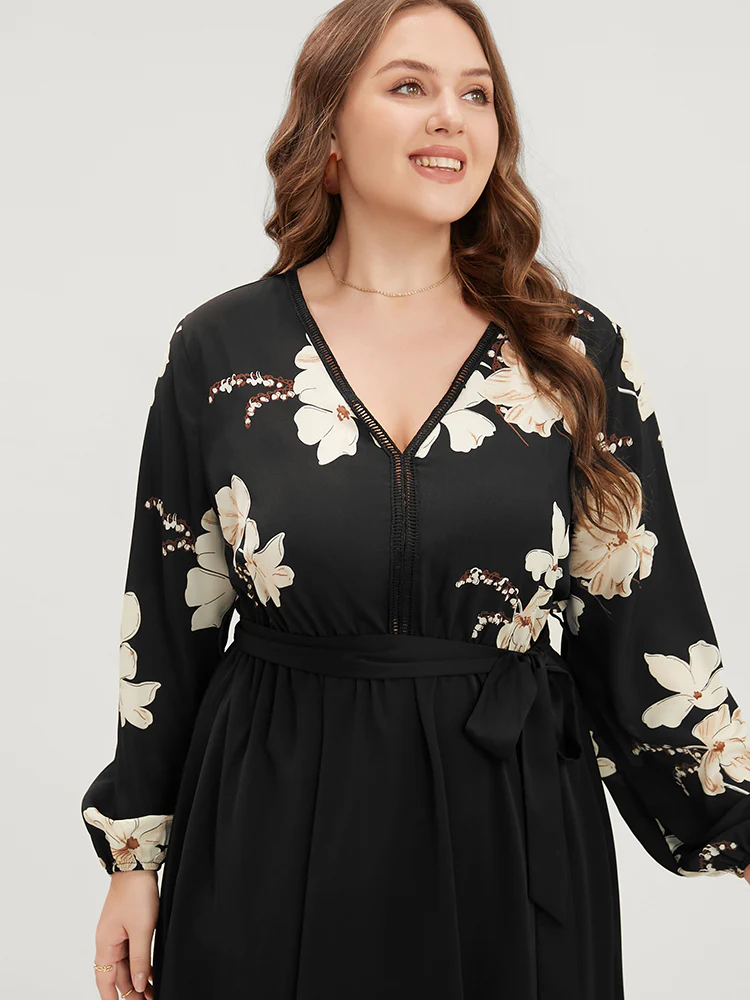 Floral Pocket Broderie Anglaise Lantern Sleeve Belted Flutter Dress - Image 6
